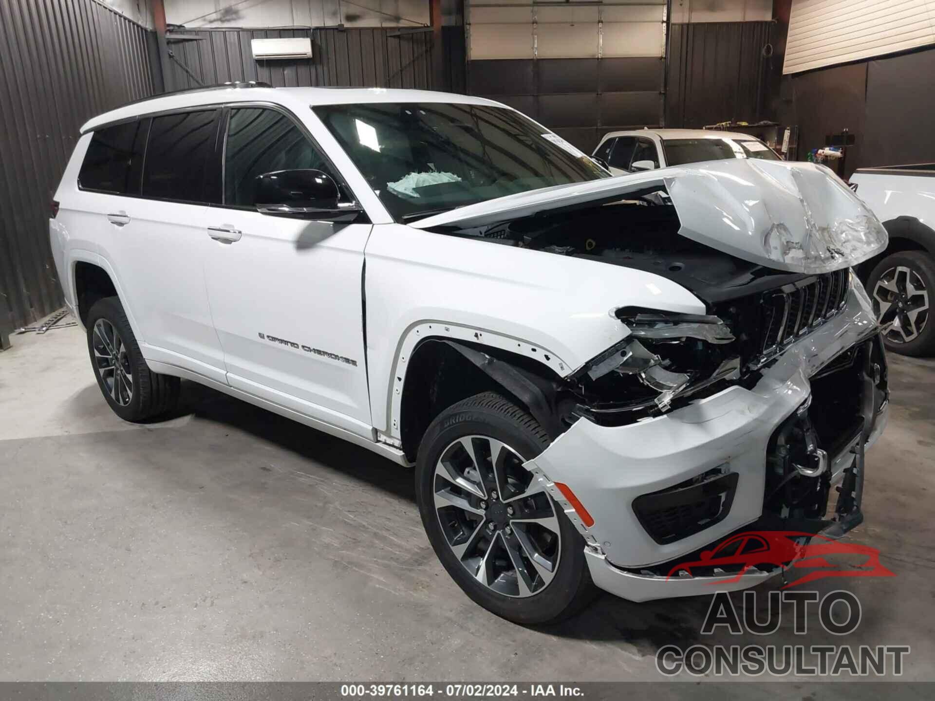 JEEP GRAND CHEROKEE L 2023 - 1C4RJKDG1P8825211