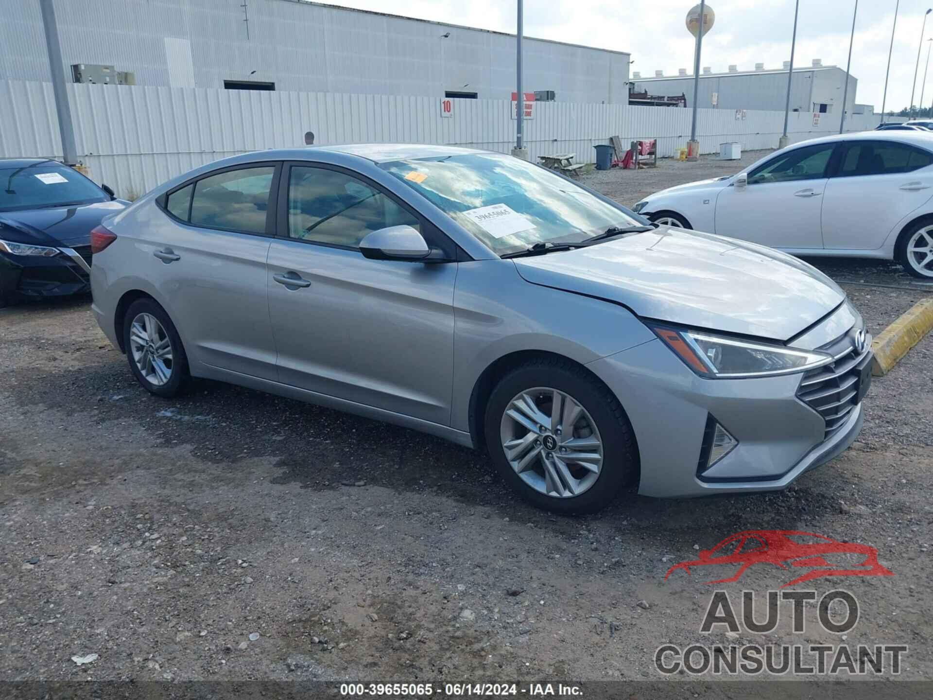 HYUNDAI ELANTRA 2020 - 5NPD84LF5LH626524