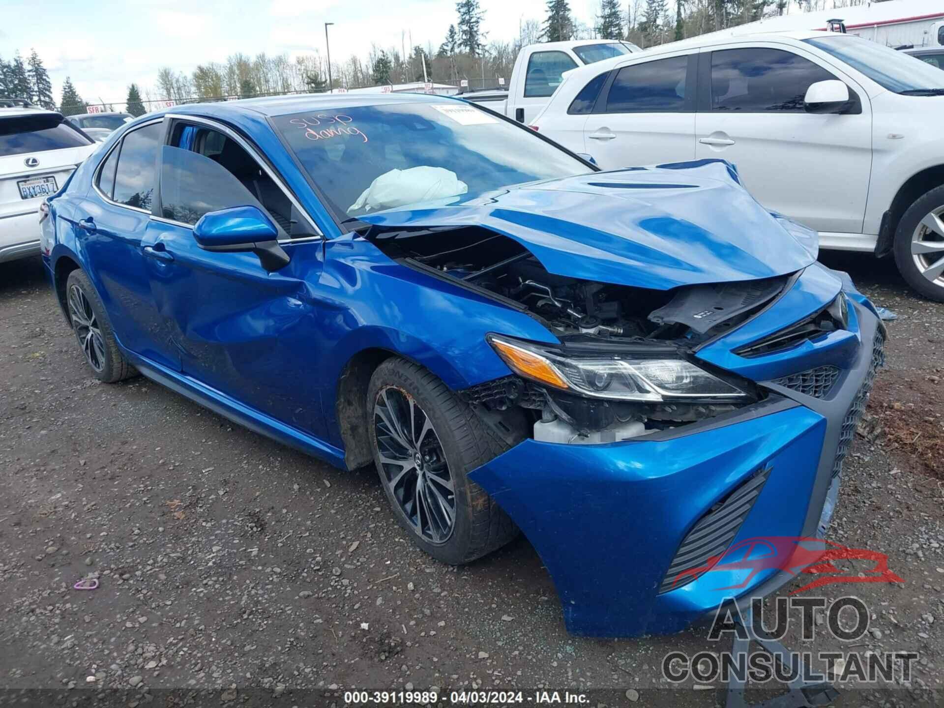 TOYOTA CAMRY 2018 - 4T1B11HK7JU067170