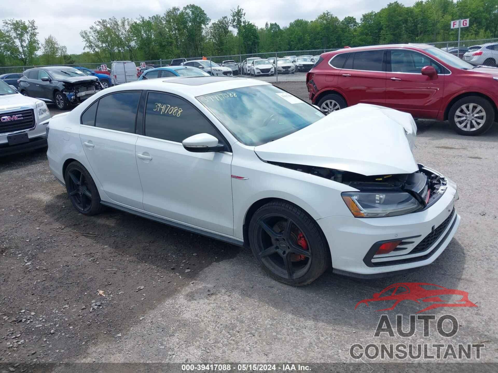 VOLKSWAGEN JETTA 2018 - 3VW4T7AJ9JM228955