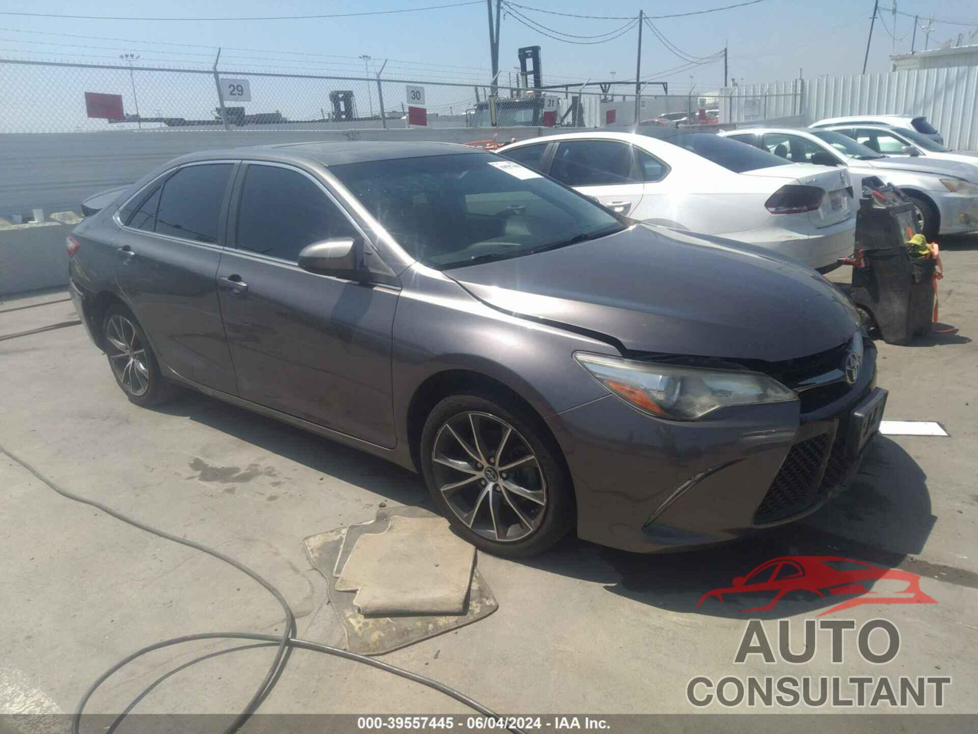 TOYOTA CAMRY 2016 - 4T1BF1FK3GU613900