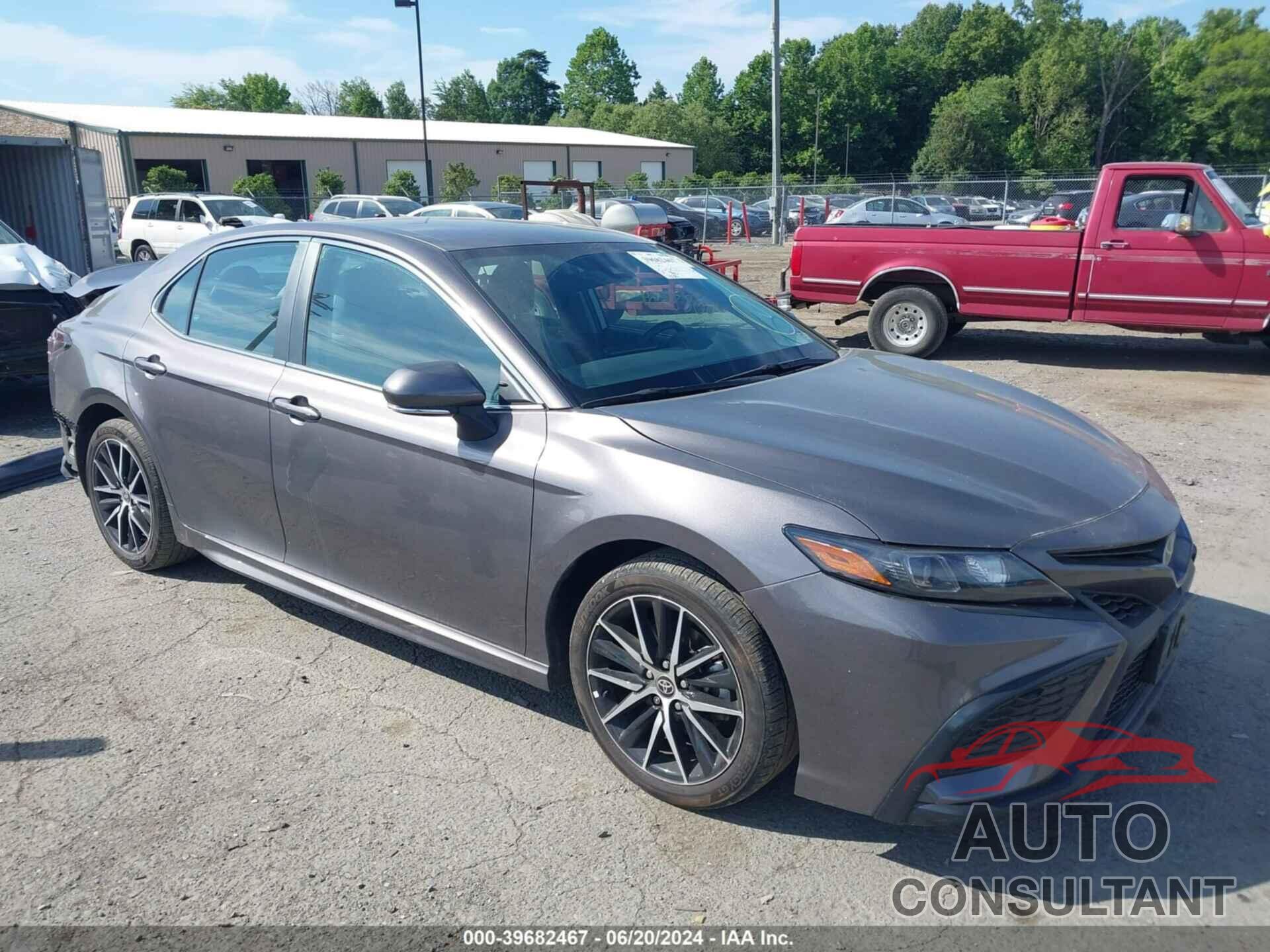 TOYOTA CAMRY 2022 - 4T1G31AK0NU042398