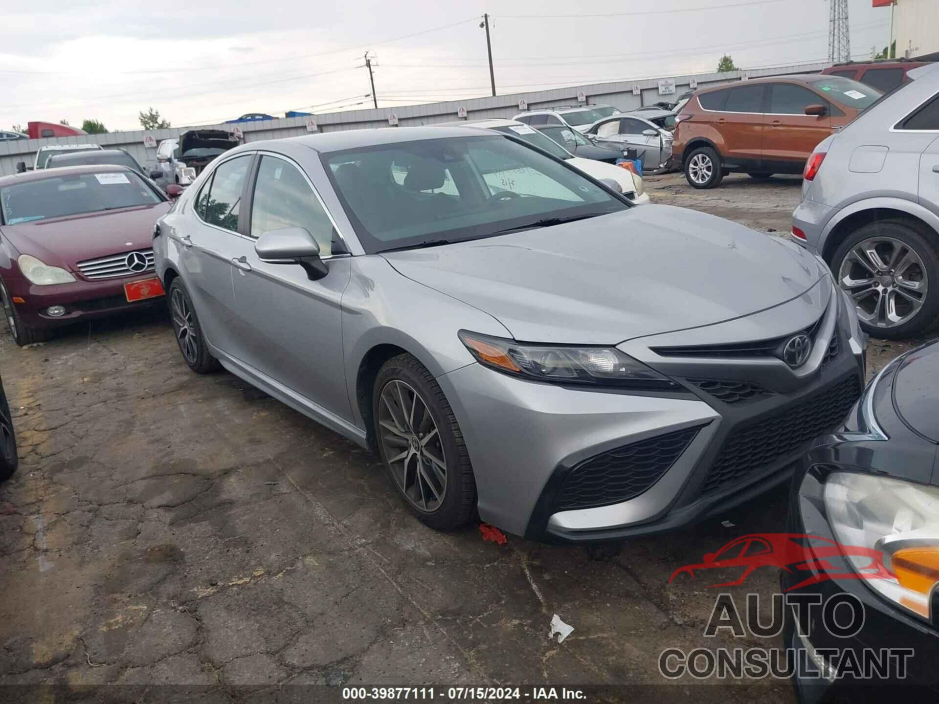 TOYOTA CAMRY 2022 - 4T1G11AK1NU042948
