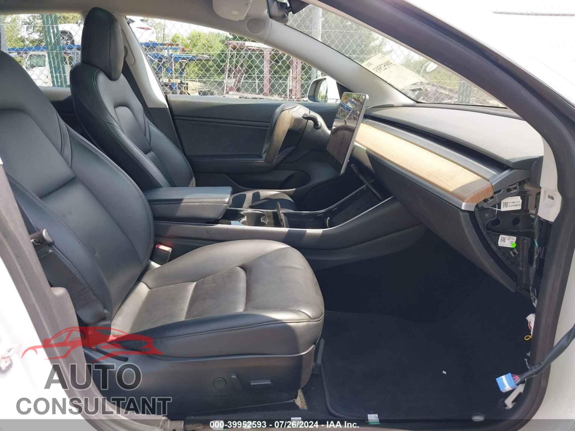 TESLA MODEL 3 2019 - 5YJ3E1EB7KF433348