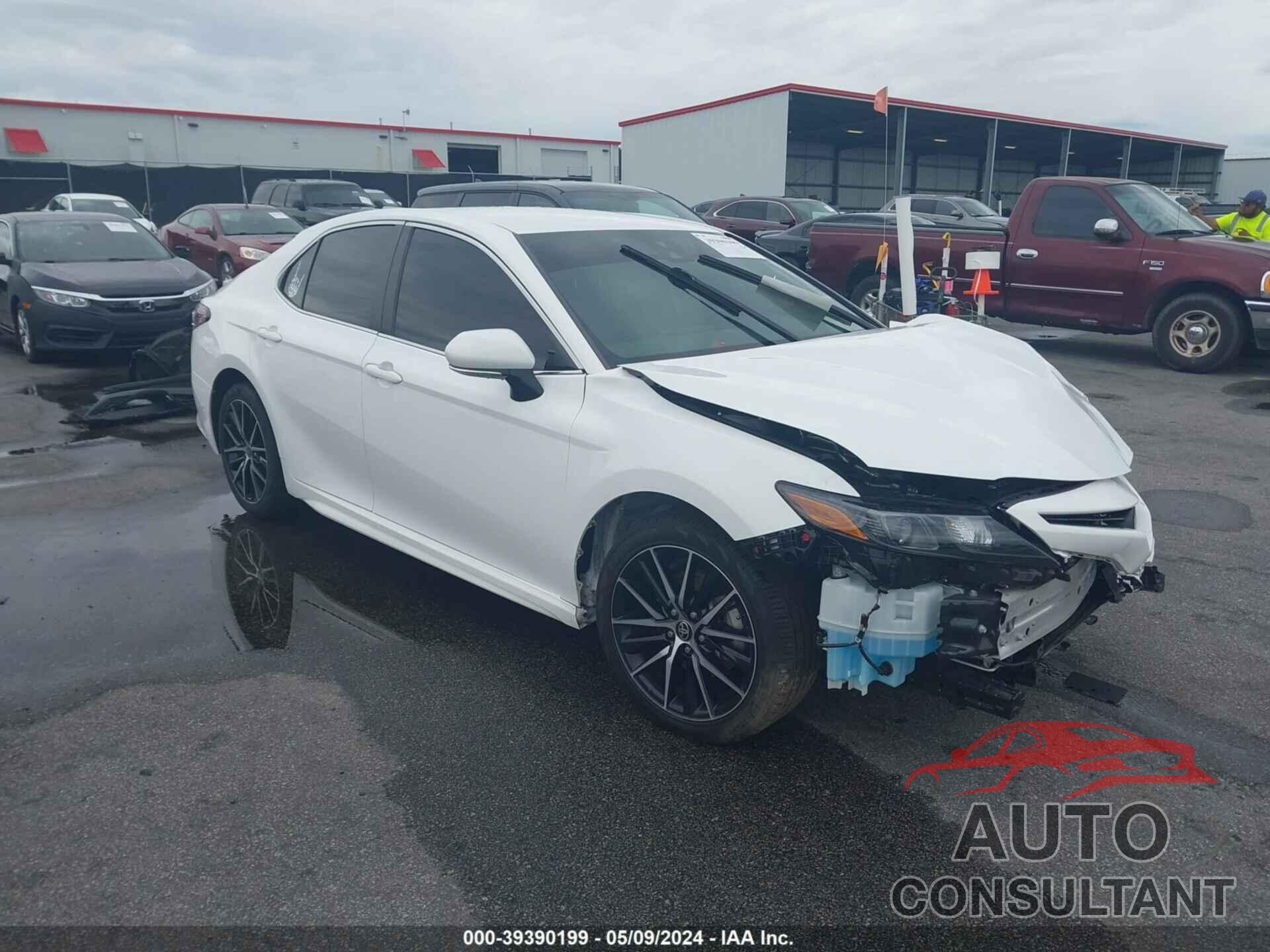 TOYOTA CAMRY 2021 - 4T1T11AK5MU571591