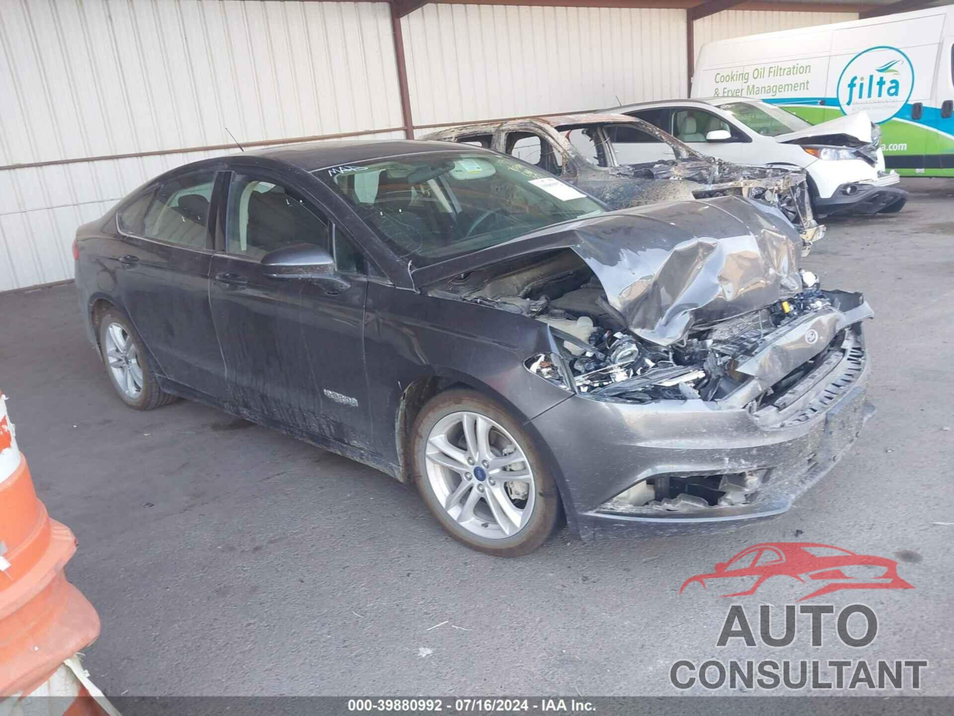 FORD FUSION HYBRID 2018 - 3FA6P0LU8JR103419