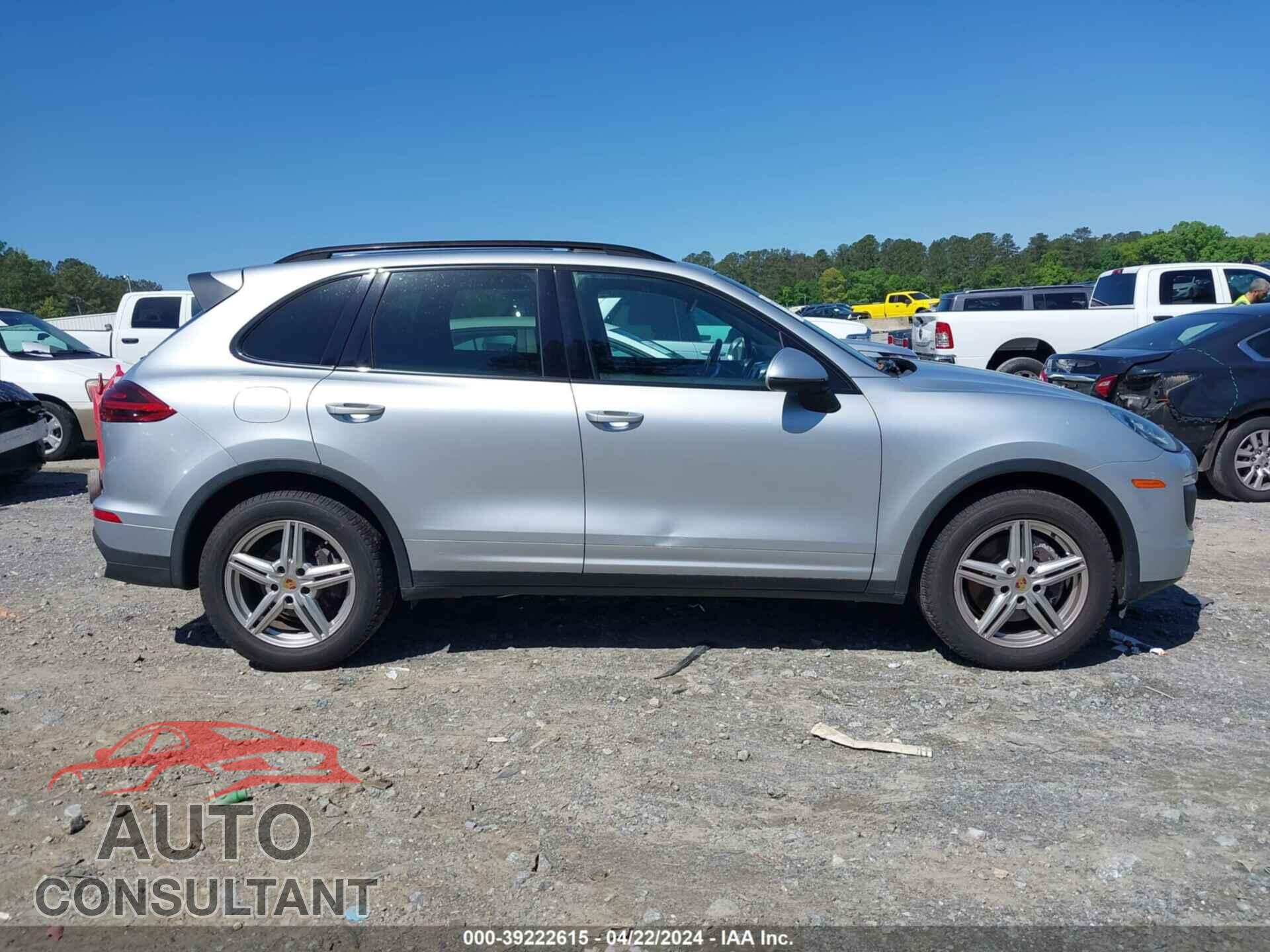 PORSCHE CAYENNE 2016 - WP1AA2A24GLA10180