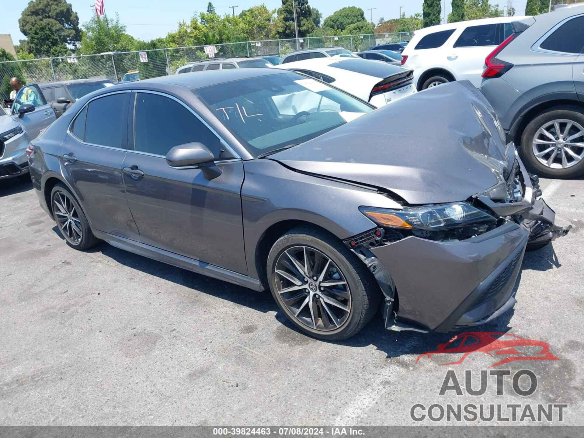 TOYOTA CAMRY 2022 - 4T1G11AKXNU625406