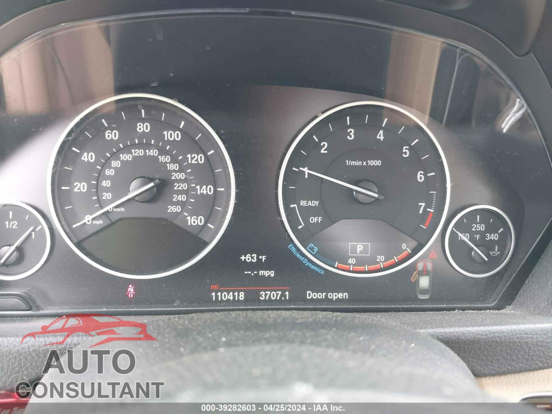 BMW 320I 2016 - WBA8E5G51GNU19391