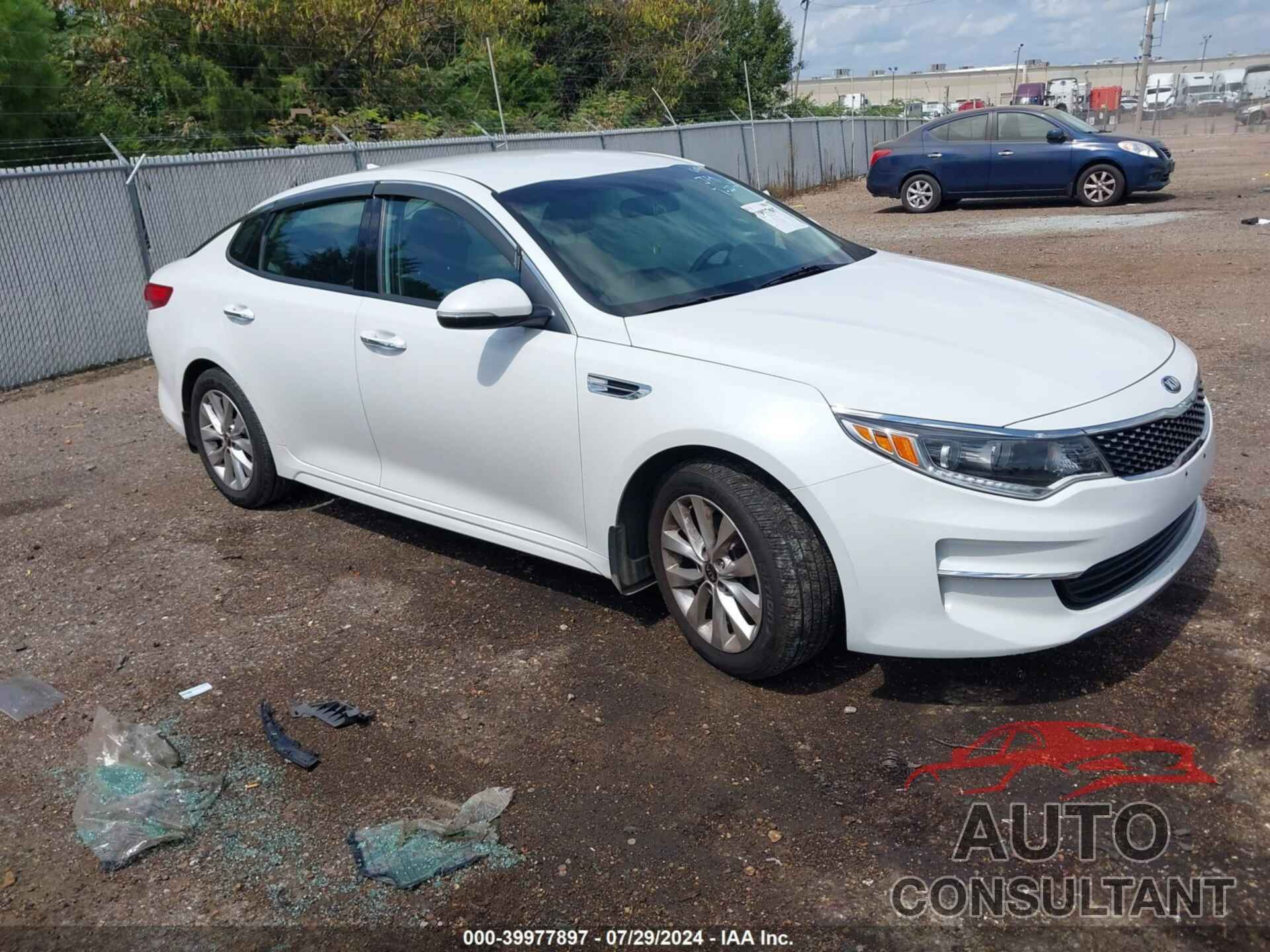 KIA OPTIMA 2018 - 5XXGU4L36JG218119