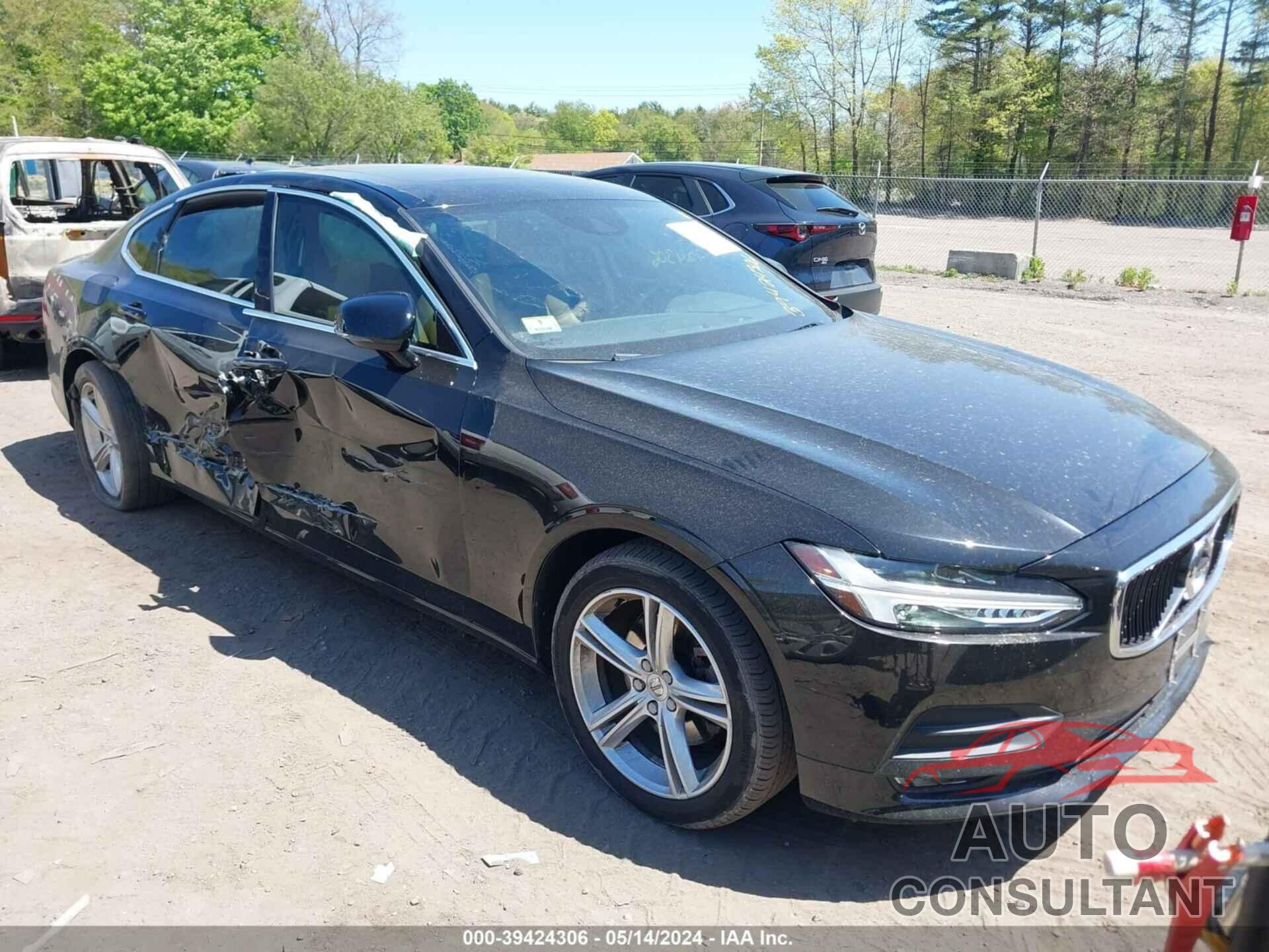 VOLVO S90 2018 - LVY982MK6JP020374