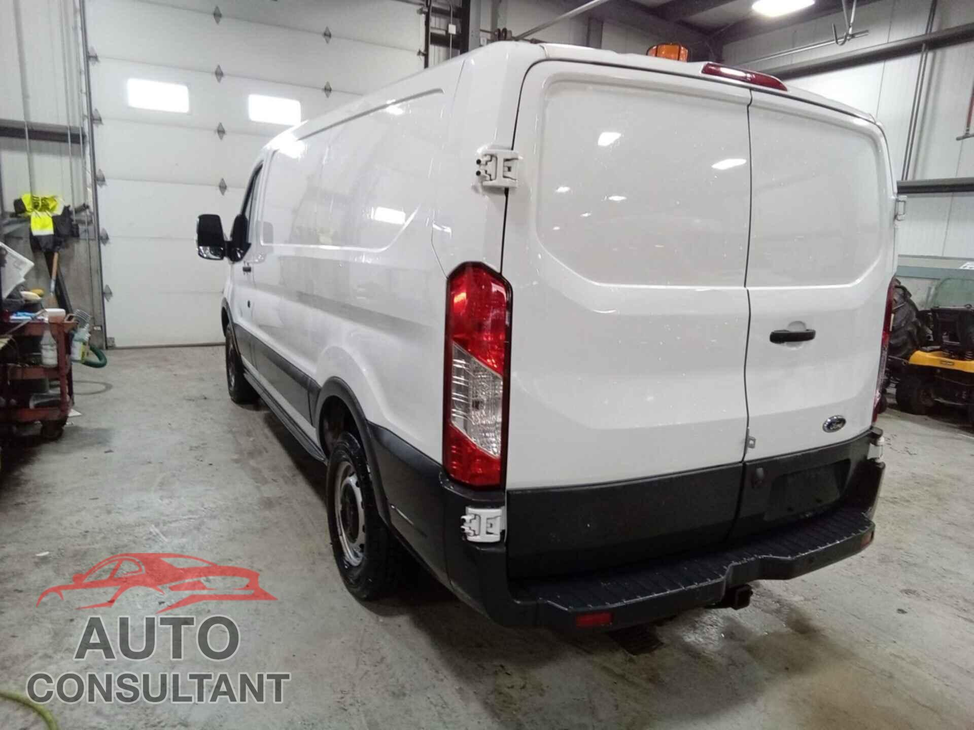 FORD TRANSIT 2016 - 1FTYR1YM5GKB55423
