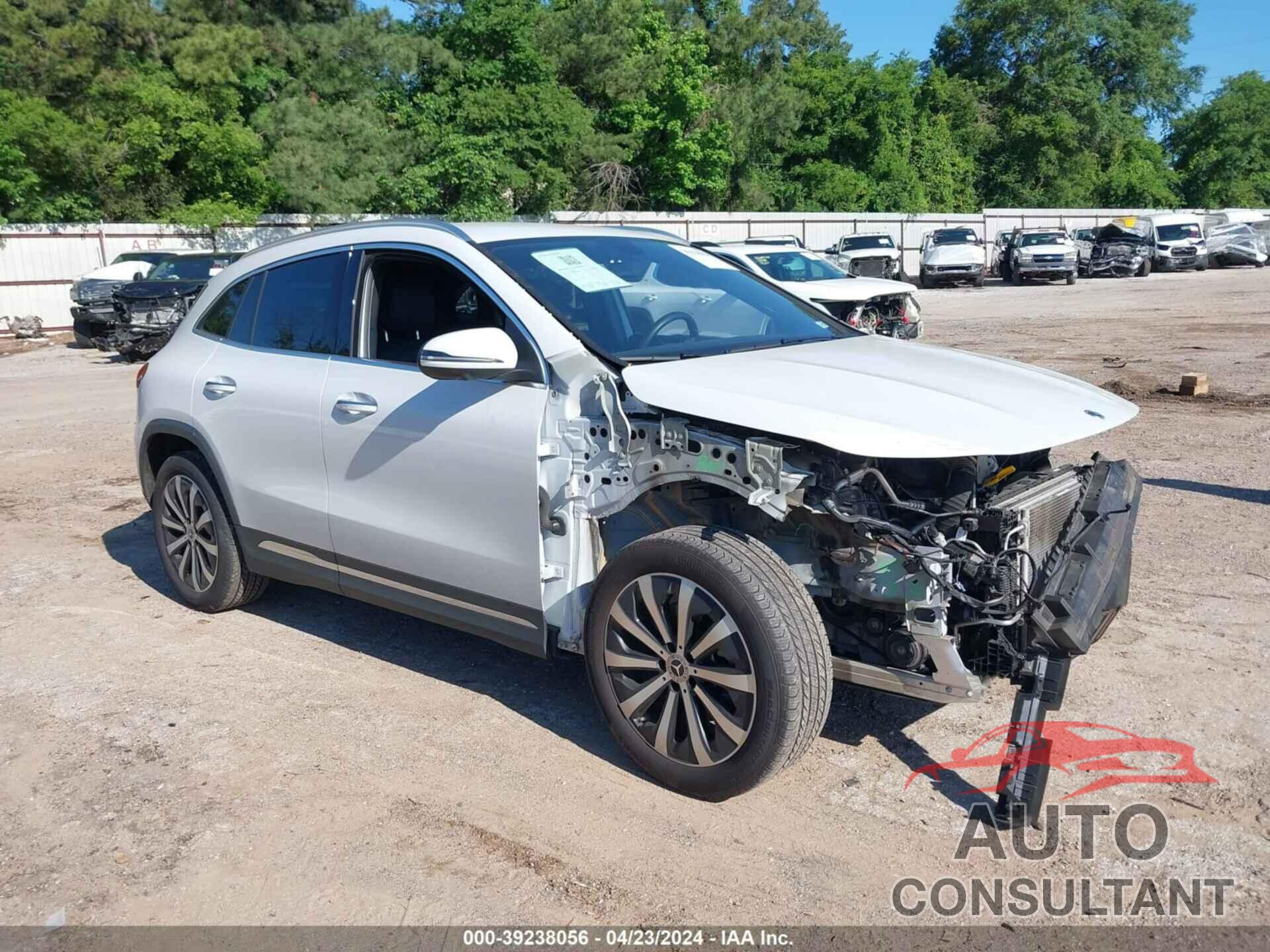 MERCEDES-BENZ GLA 250 2023 - W1N4N4GB3PJ488648