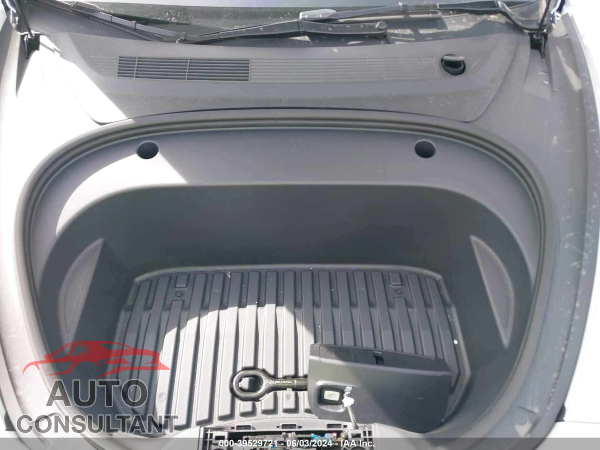 TESLA MODEL 3 2023 - 5YJ3E1EA4PF657319