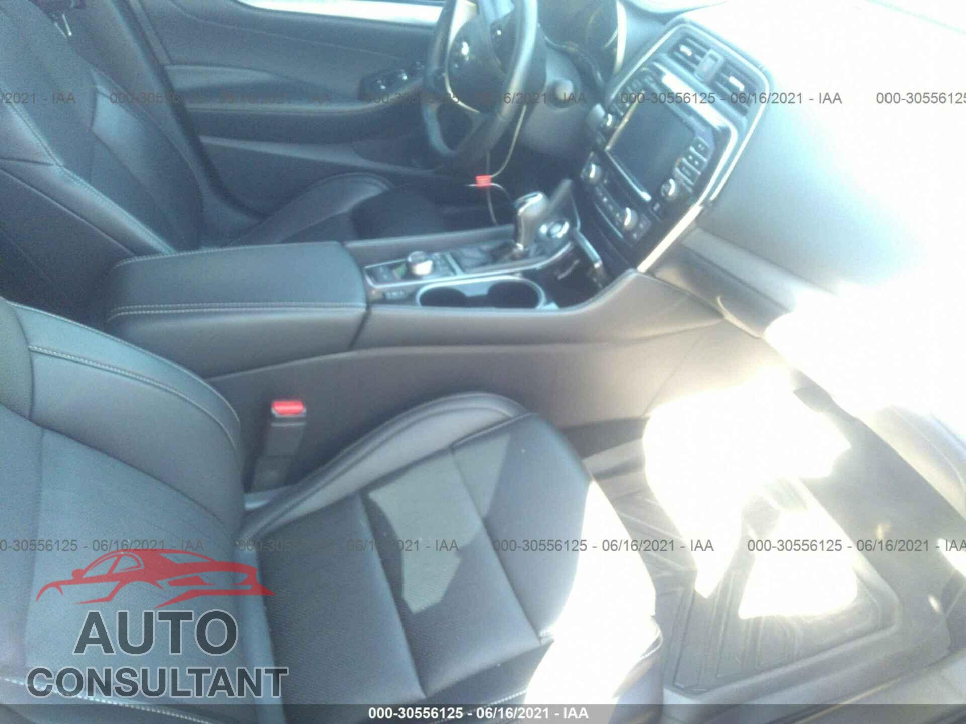 NISSAN MAXIMA 2017 - 1N4AA6AP1HC443578