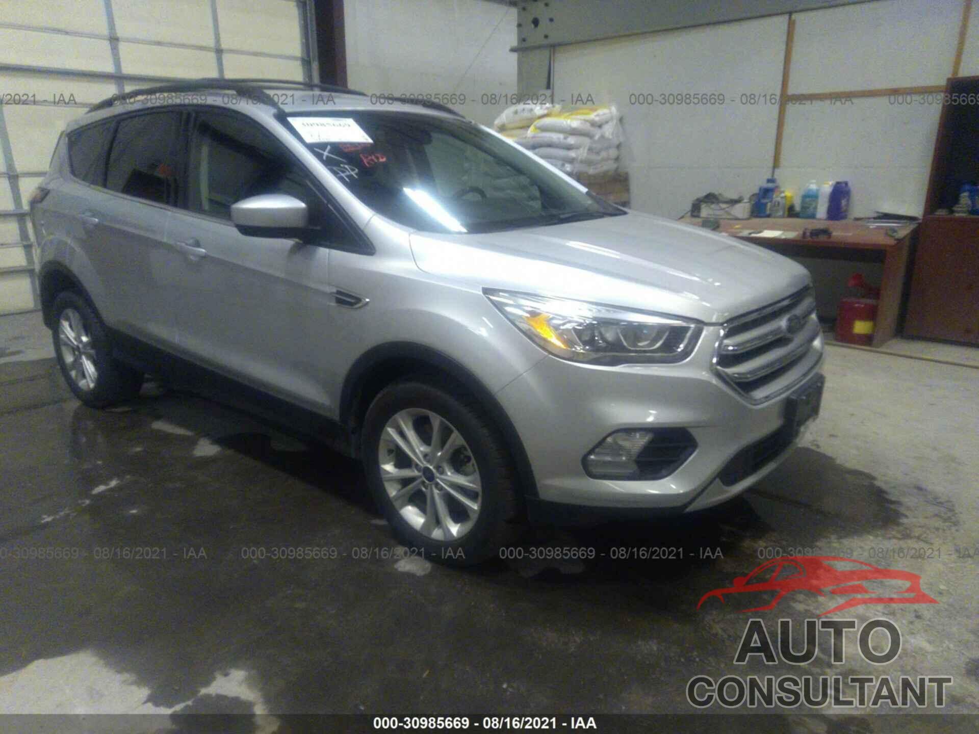 FORD ESCAPE 2017 - 1FMCU9GD7HUC27703