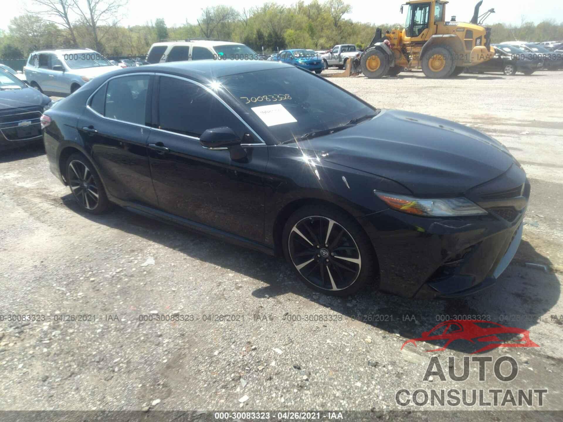 TOYOTA CAMRY 2018 - 4T1BZ1HK9JU014236