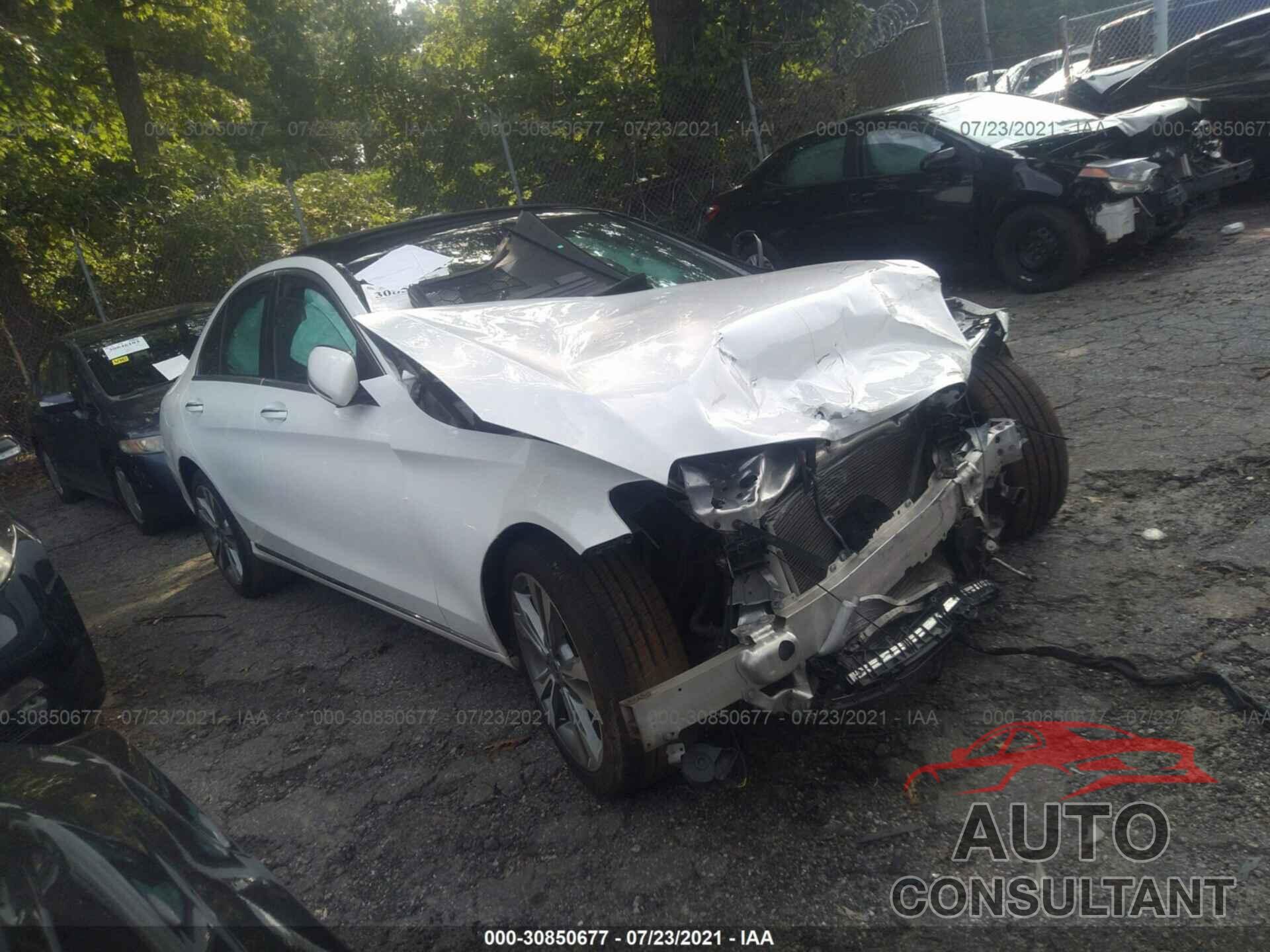 MERCEDES-BENZ C-CLASS 2018 - 55SWF4JB5JU241313