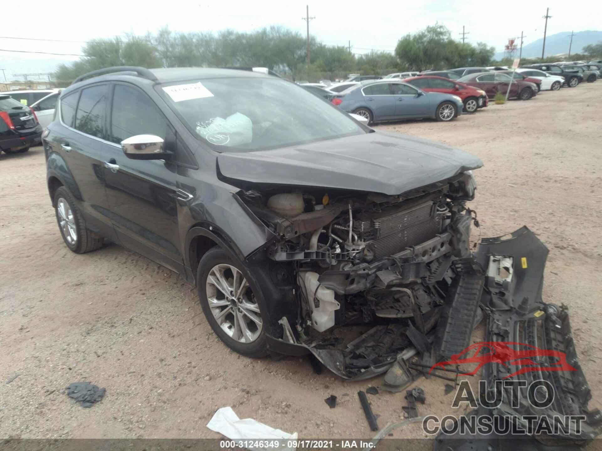 FORD ESCAPE 2018 - 1FMCU0GD0JUA42541