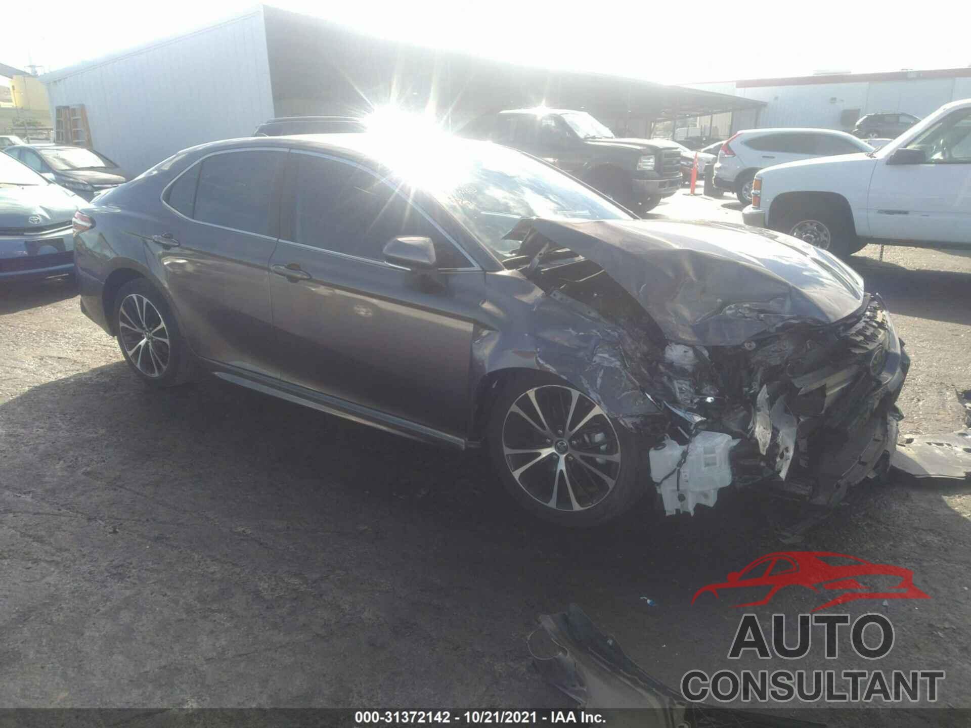 TOYOTA CAMRY 2019 - 4T1B11HK0KU760616