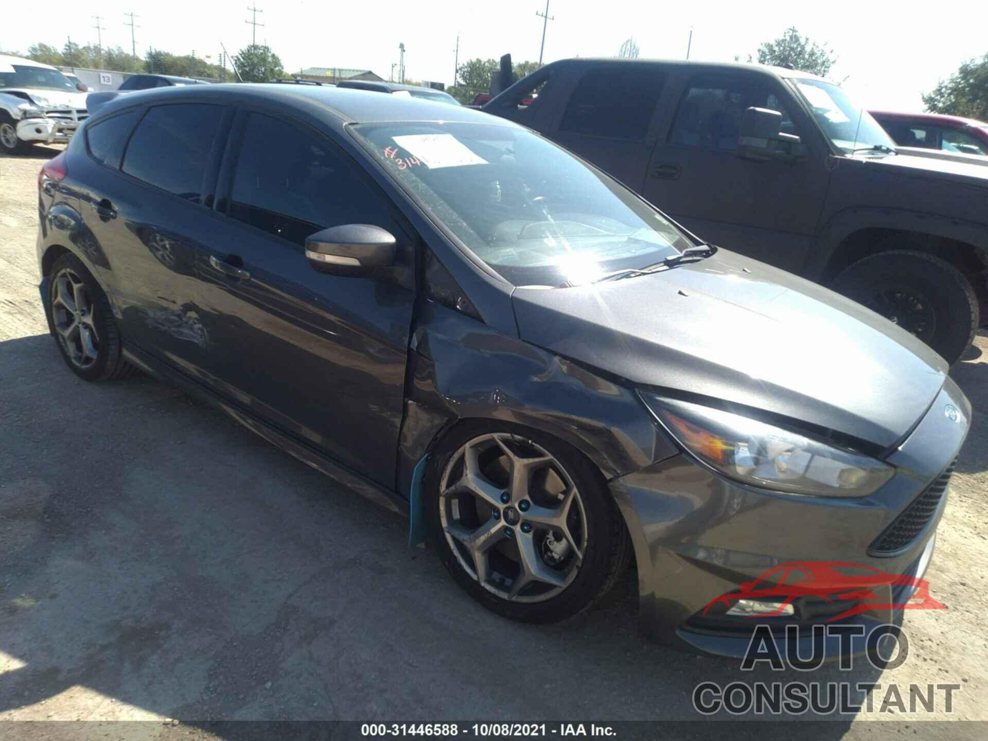 FORD FOCUS 2017 - 1FADP3L95HL347364