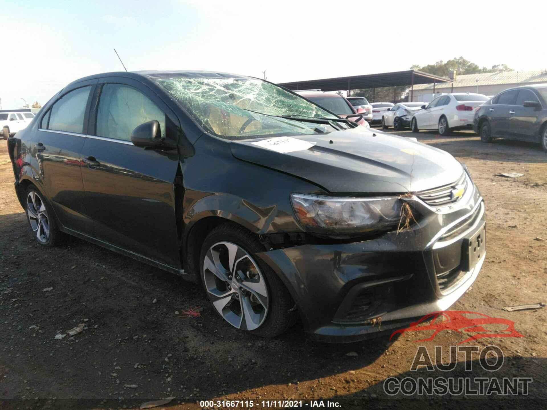 CHEVROLET SONIC 2018 - 1G1JF5SB5J4105165