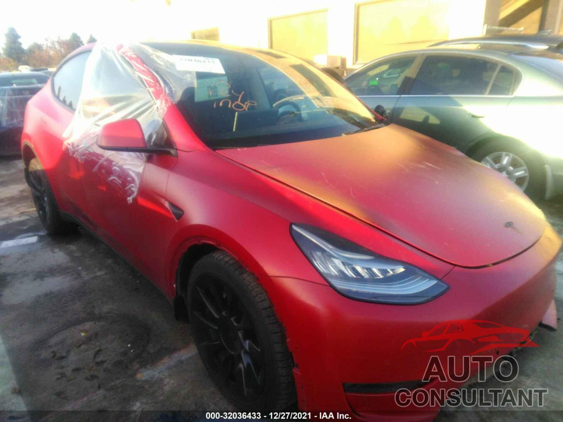 TESLA MODEL Y 2020 - 5YJYGDEE7LF040205