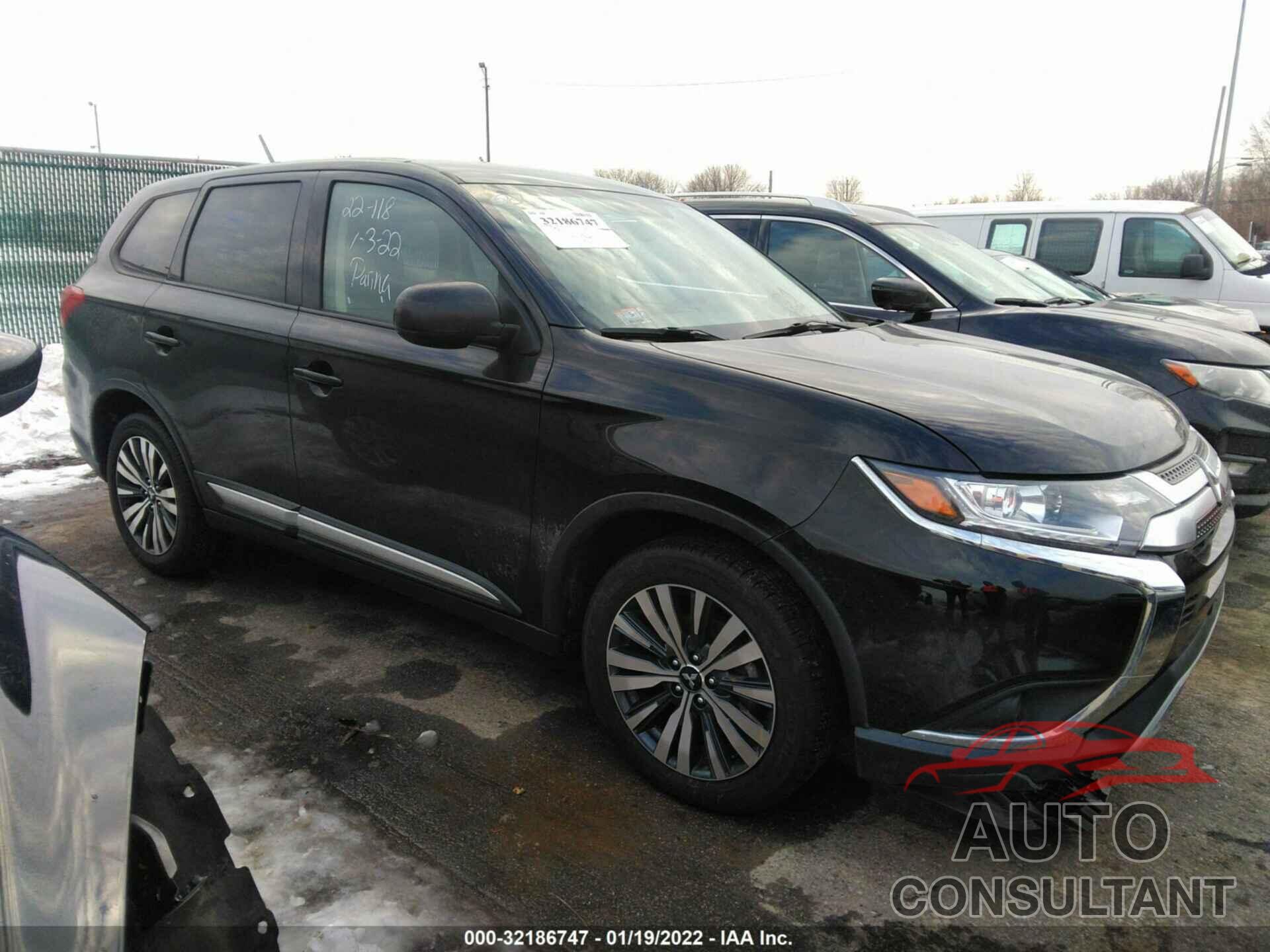 MITSUBISHI OUTLANDER 2019 - JA4AD2A32KZ023088