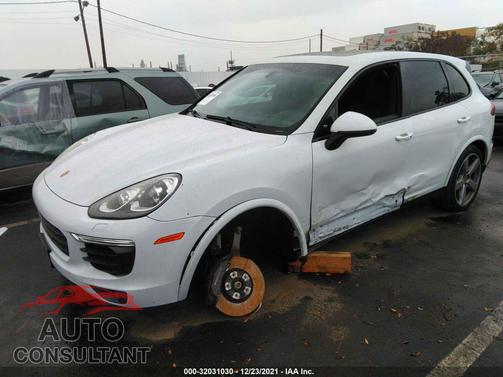 PORSCHE CAYENNE 2018 - WP1AA2A27JKA04466