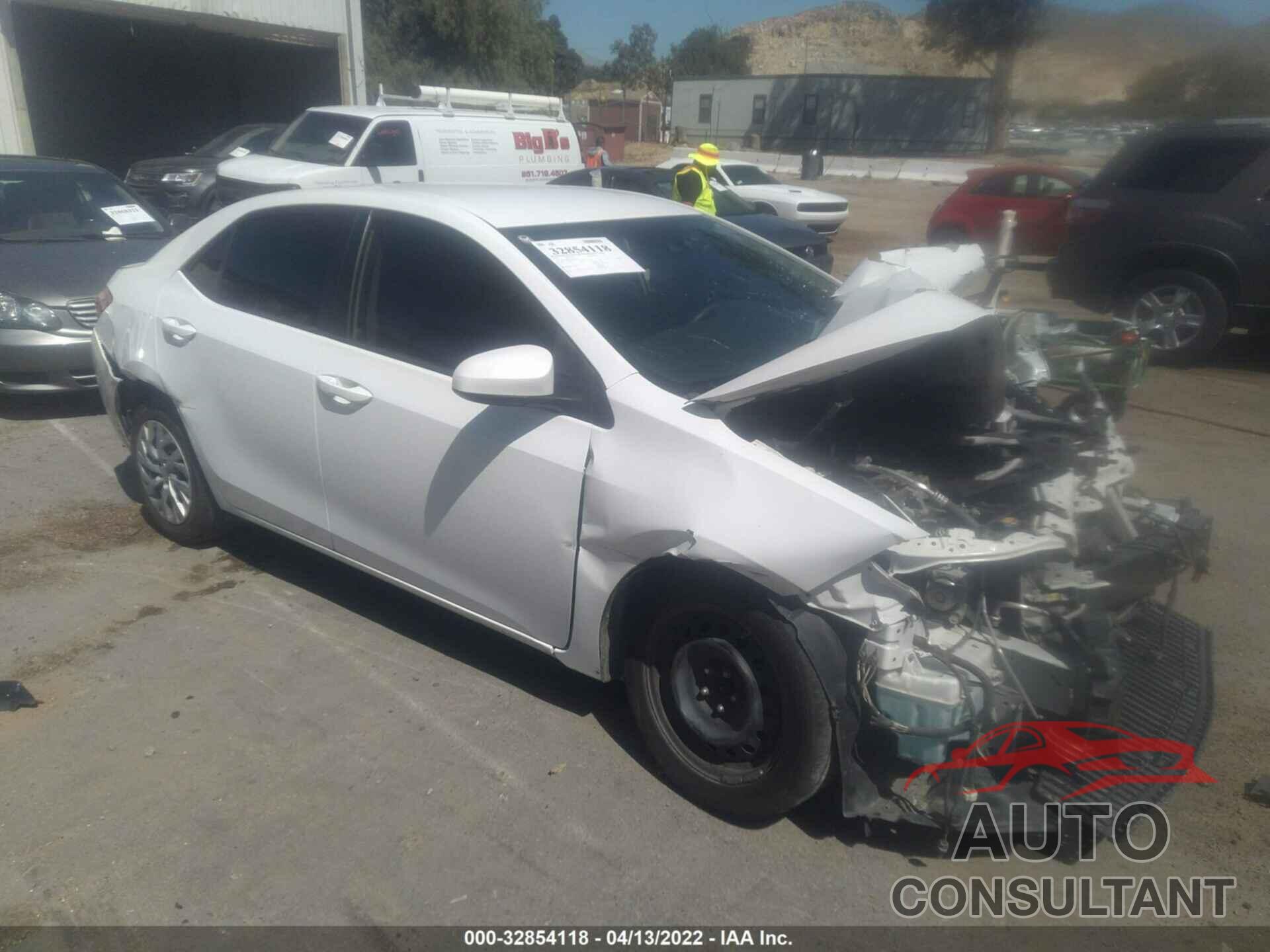 TOYOTA COROLLA 2017 - 5YFBURHE3HP645583