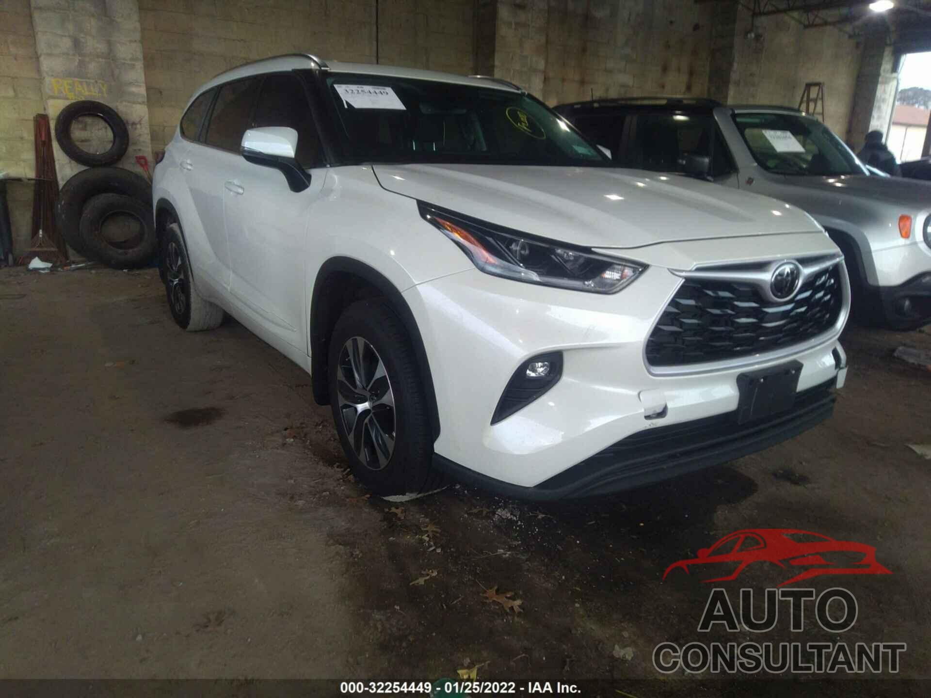 TOYOTA HIGHLANDER 2021 - 5TDGZRBH1MS110604