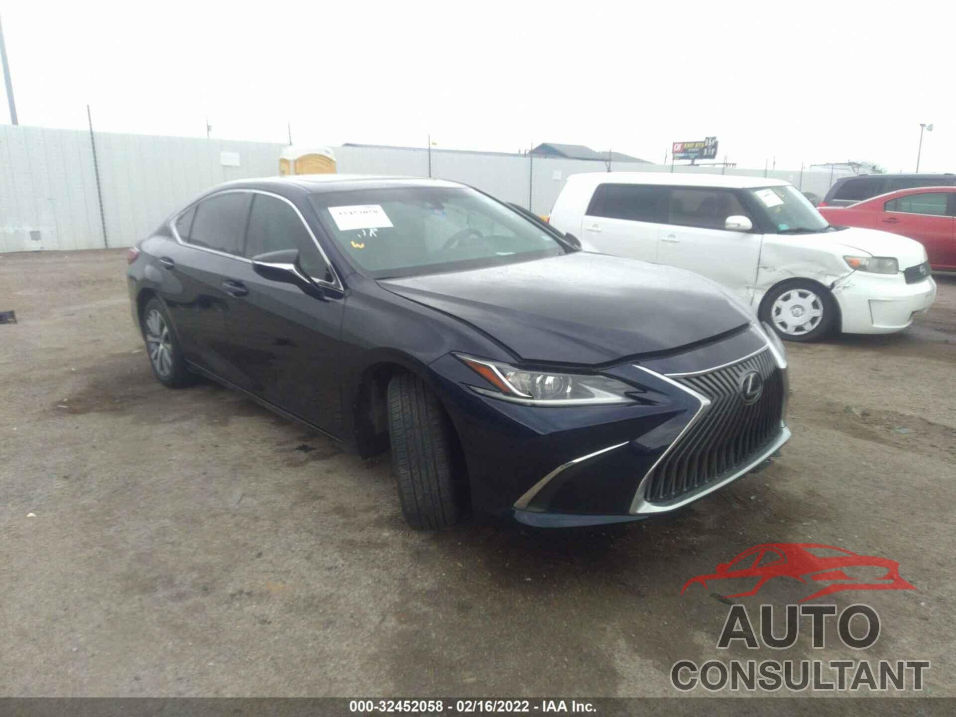 LEXUS ES 2019 - 58ABZ1B13KU049512