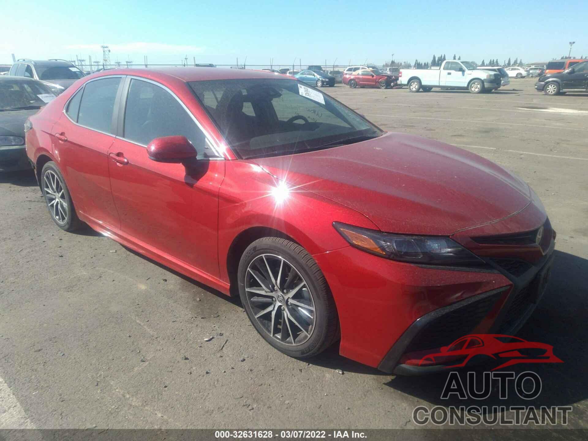 TOYOTA CAMRY 2021 - 4T1G11AK7MU429356