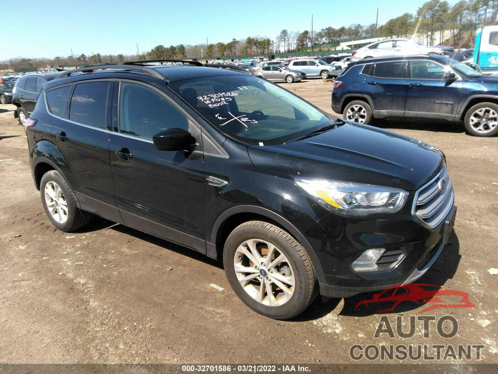 FORD ESCAPE 2018 - 1FMCU9HD0JUB93186