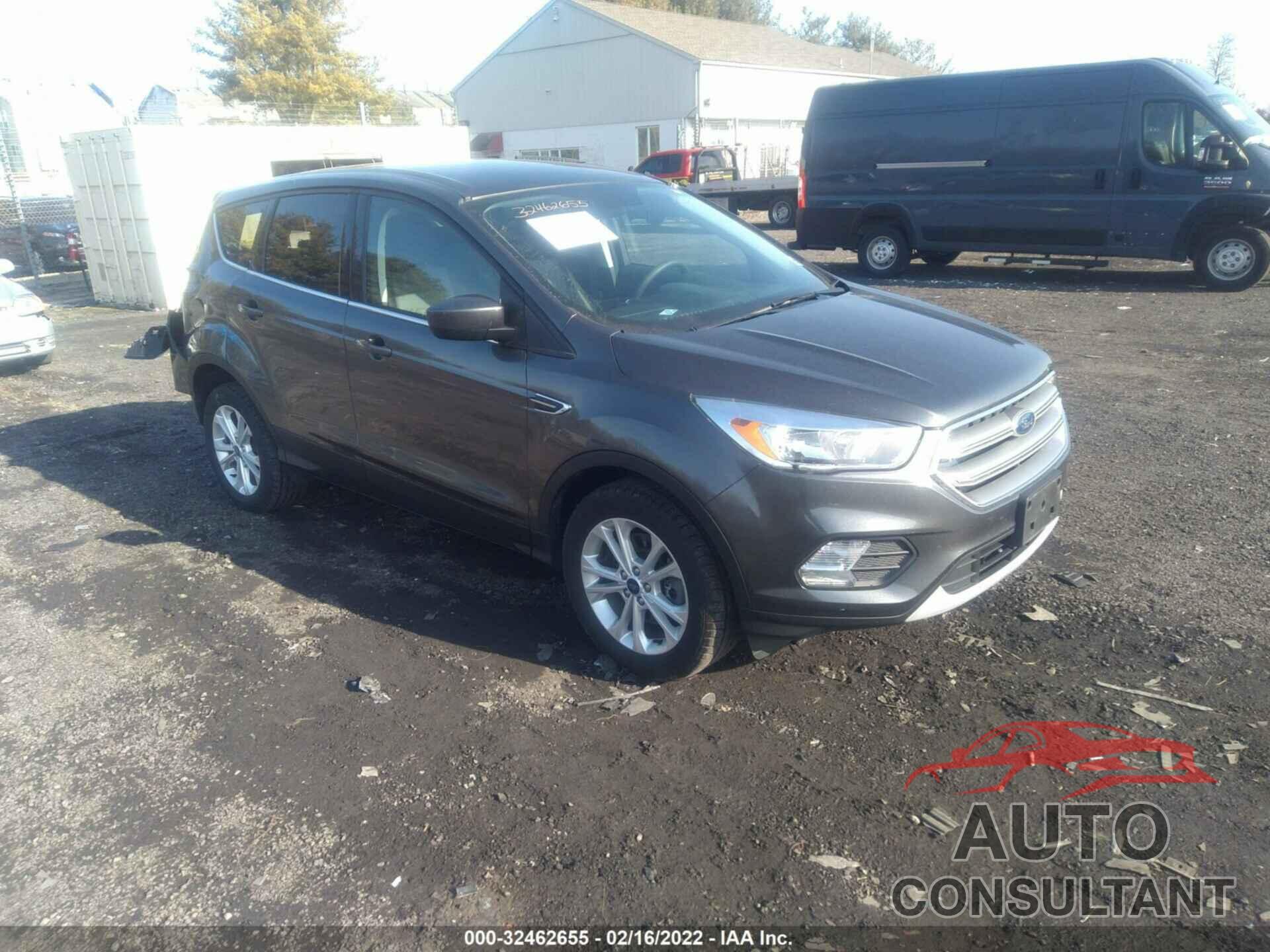 FORD ESCAPE 2017 - 1FMCU9GD6HUE83623
