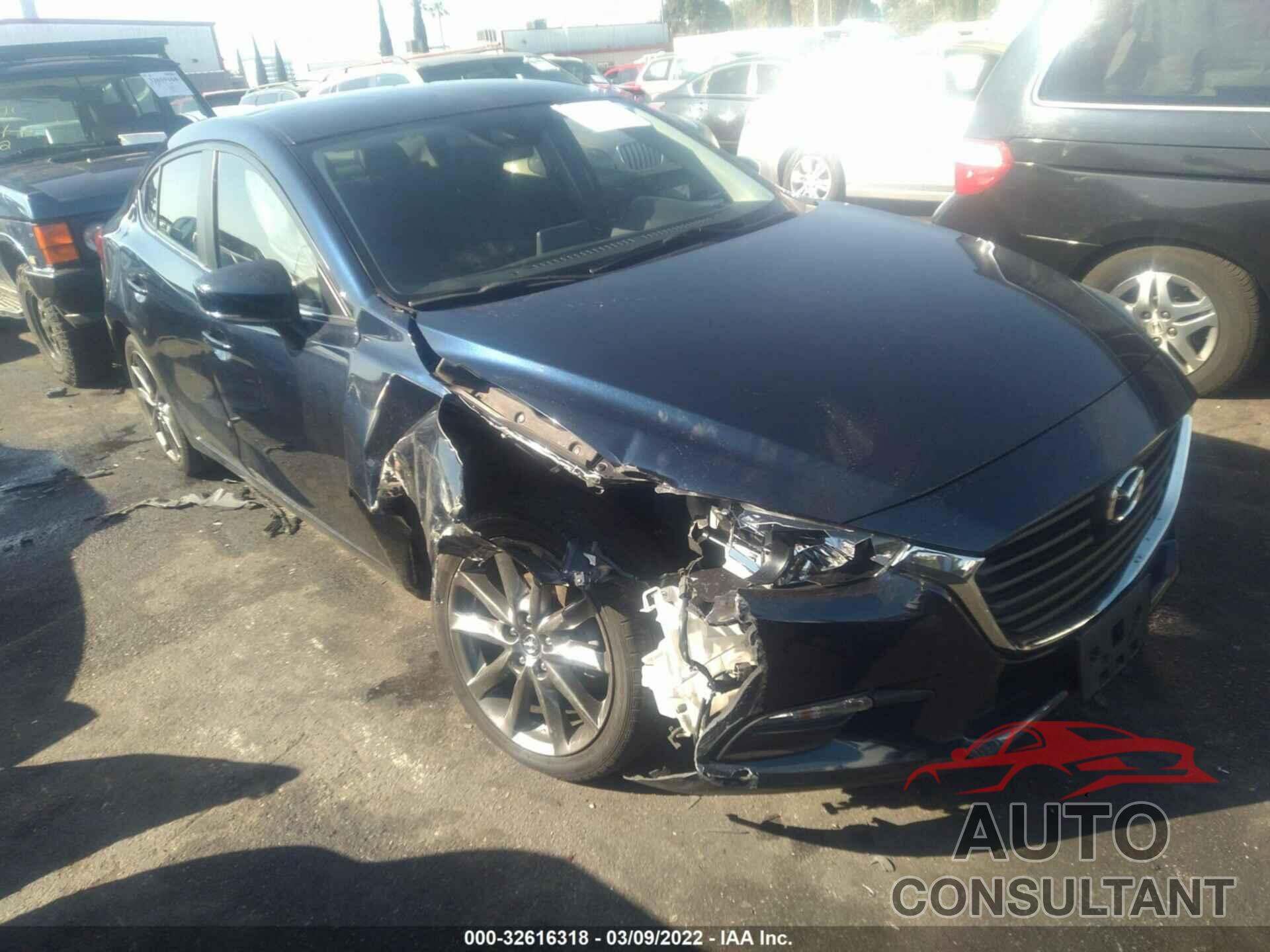 MAZDA MAZDA3 4-DOOR 2018 - 3MZBN1V35JM273790