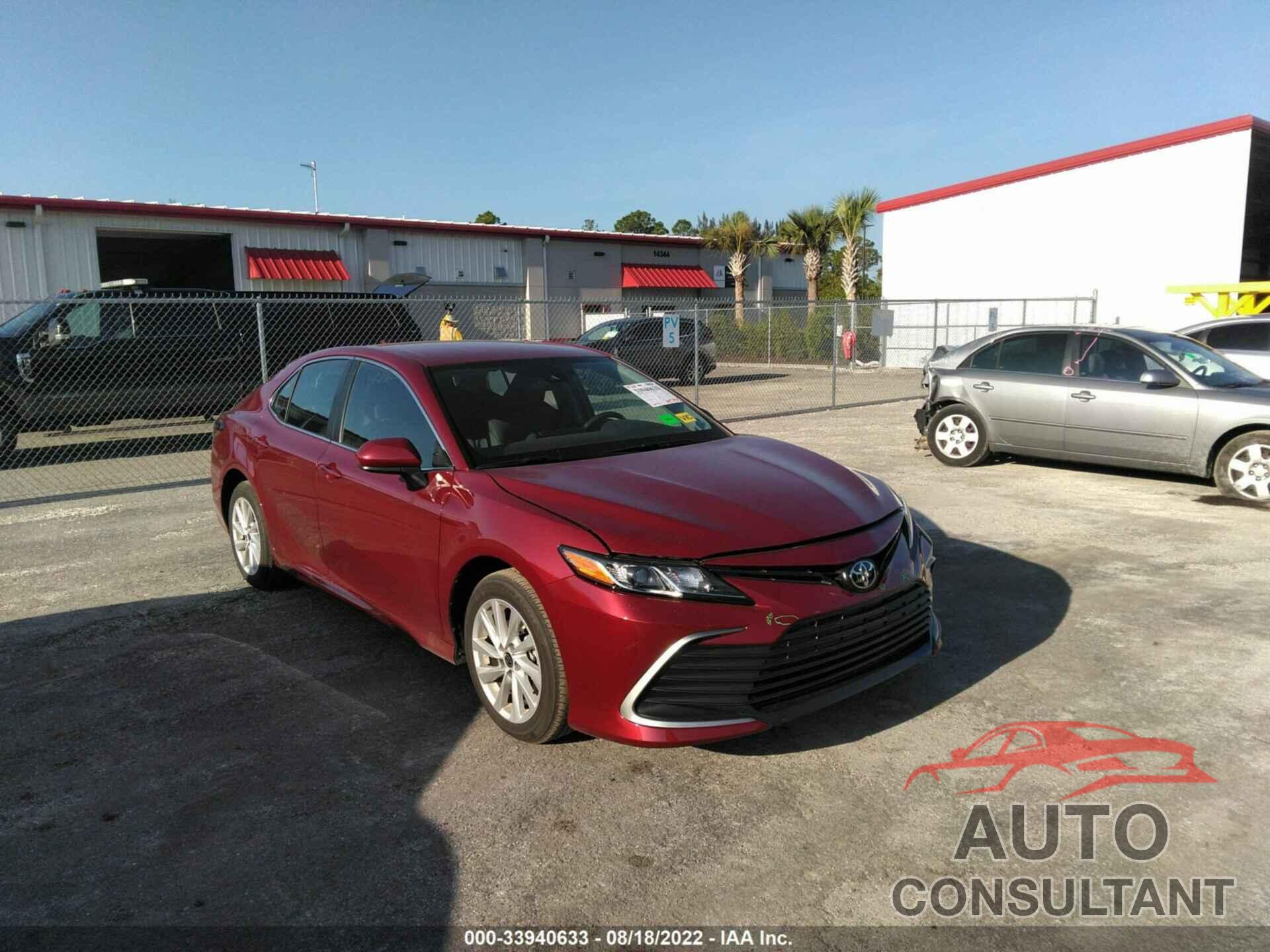 TOYOTA CAMRY 2021 - 4T1C11AK6MU591915