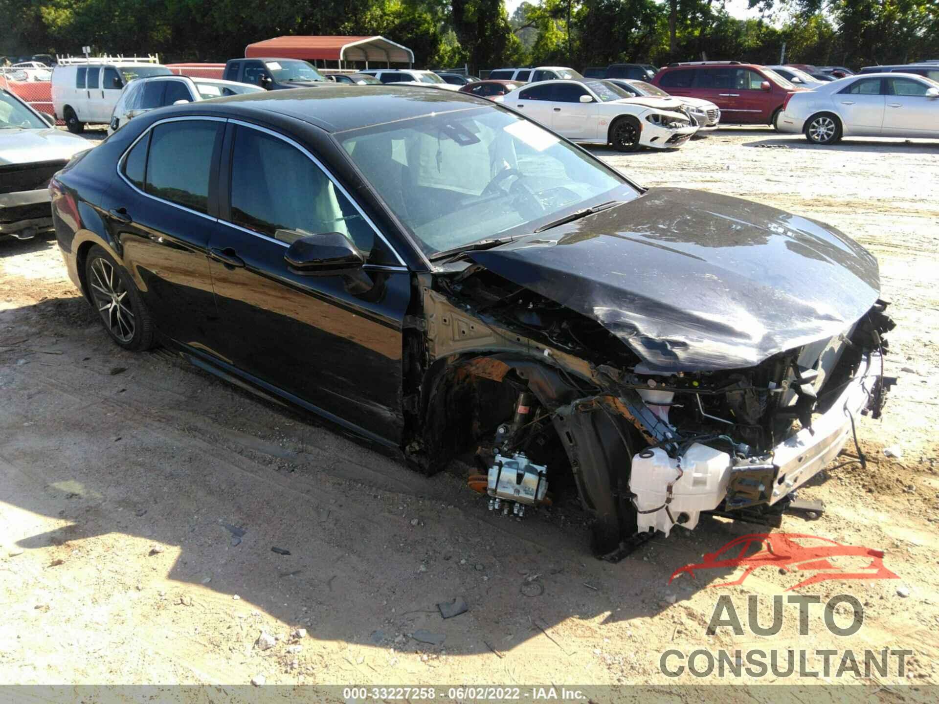 TOYOTA CAMRY 2021 - 4T1G11AK2MU576989