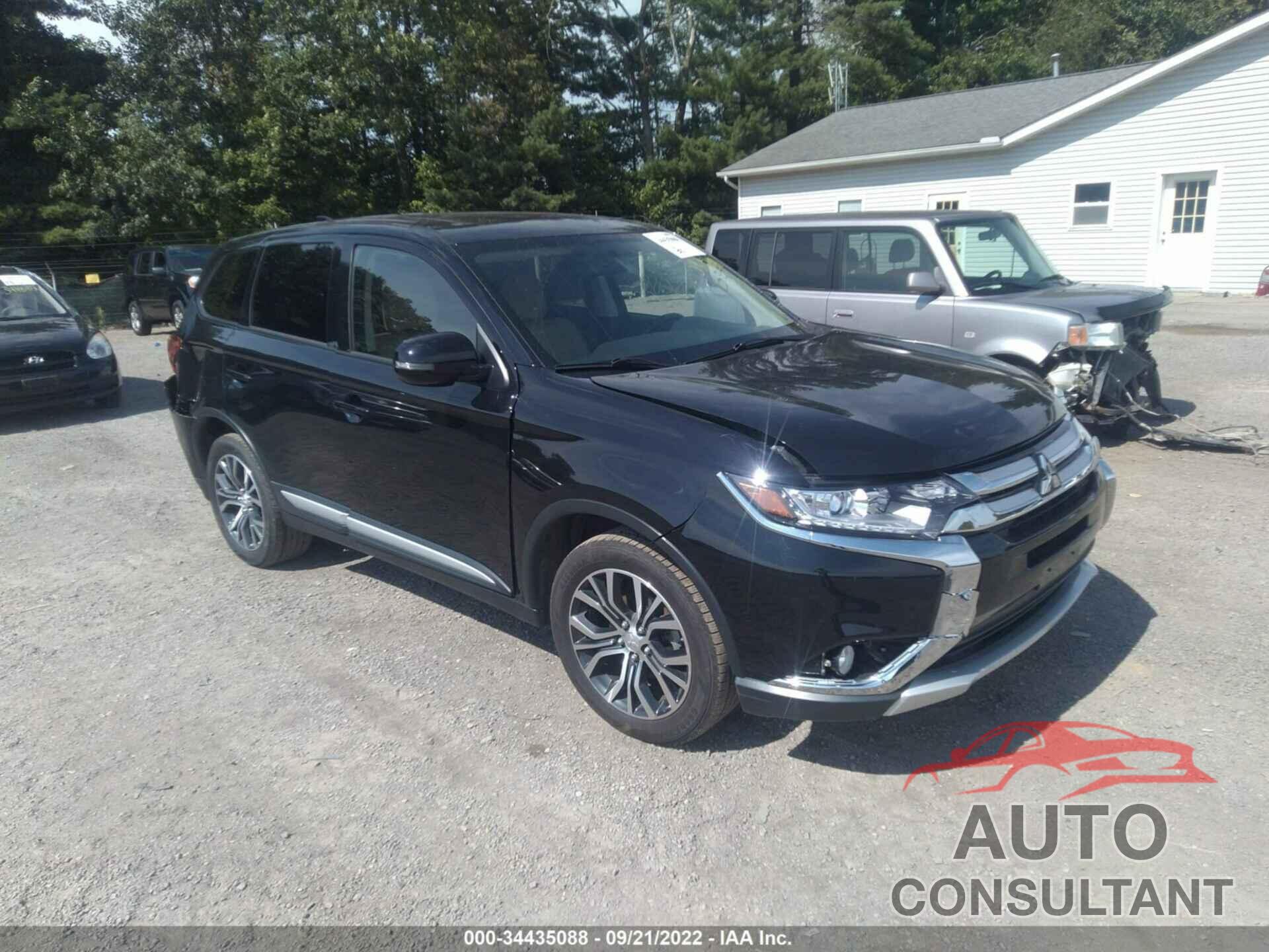 MITSUBISHI OUTLANDER 2018 - JA4AZ3A34JZ051755