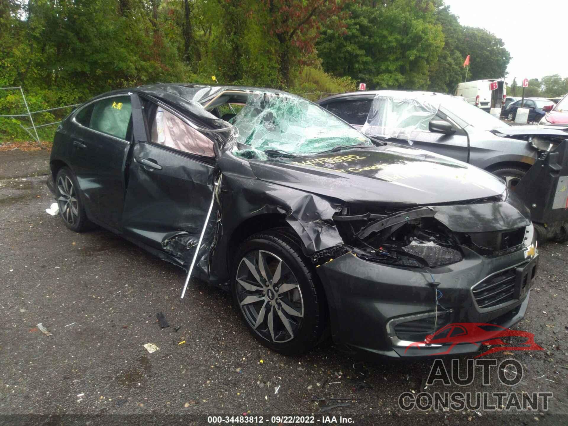 CHEVROLET MALIBU 2017 - 1G1ZE5ST8HF170668