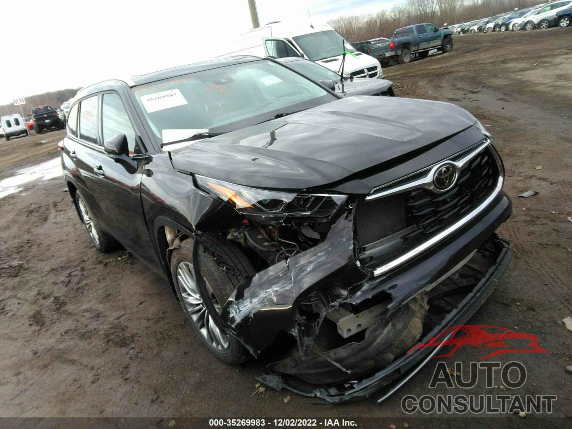 TOYOTA HIGHLANDER 2021 - 5TDFZRBH4MS094409
