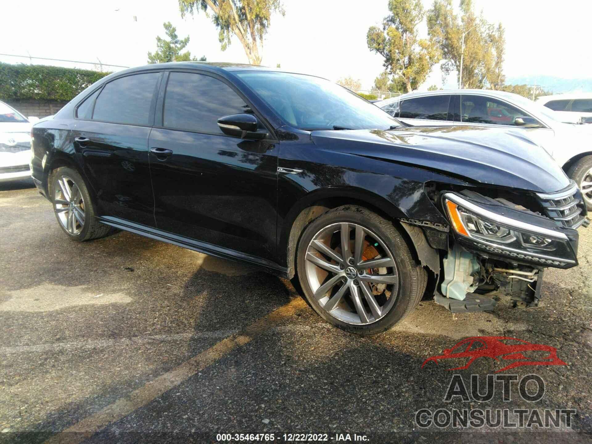 VOLKSWAGEN PASSAT 2018 - 1VWAA7A3XJC006906