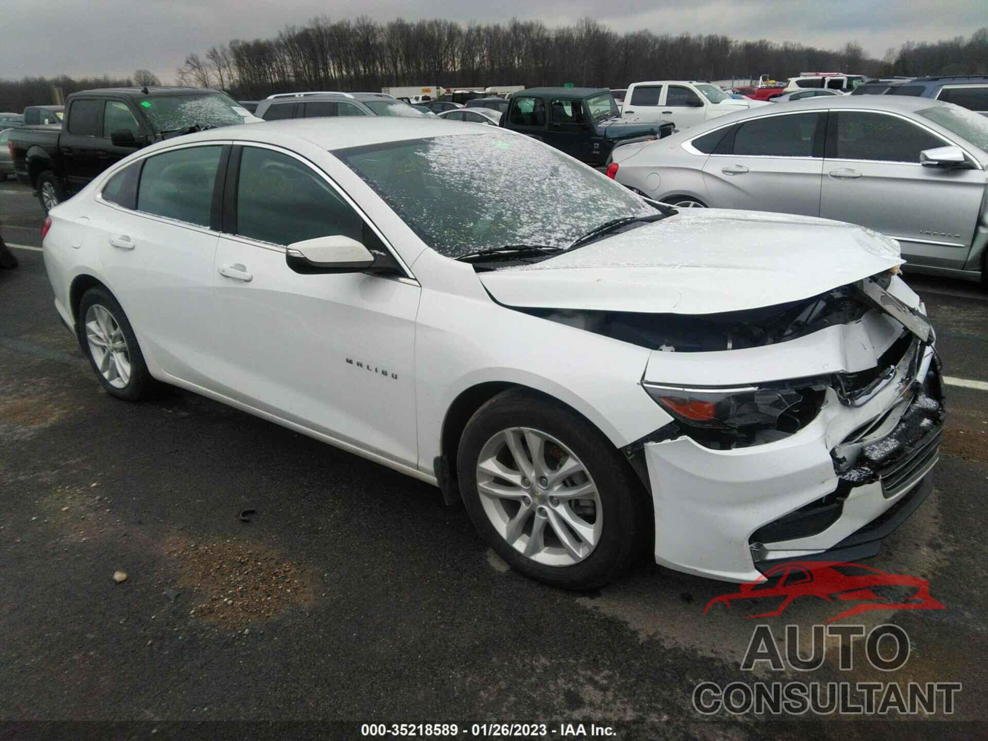 CHEVROLET MALIBU 2017 - 1G1ZE5ST8HF220193