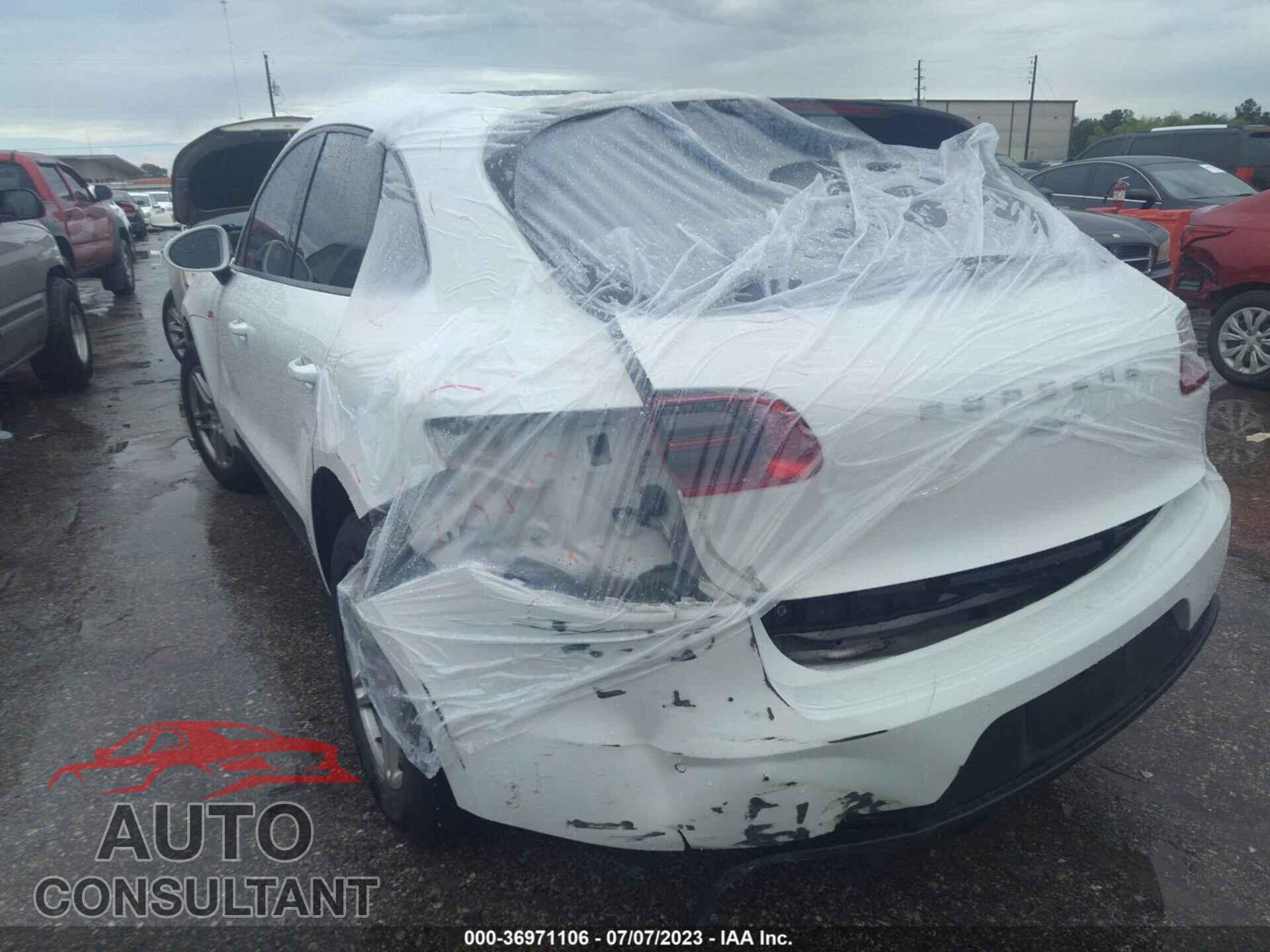 PORSCHE MACAN 2017 - WP1AA2A5XHLB09419