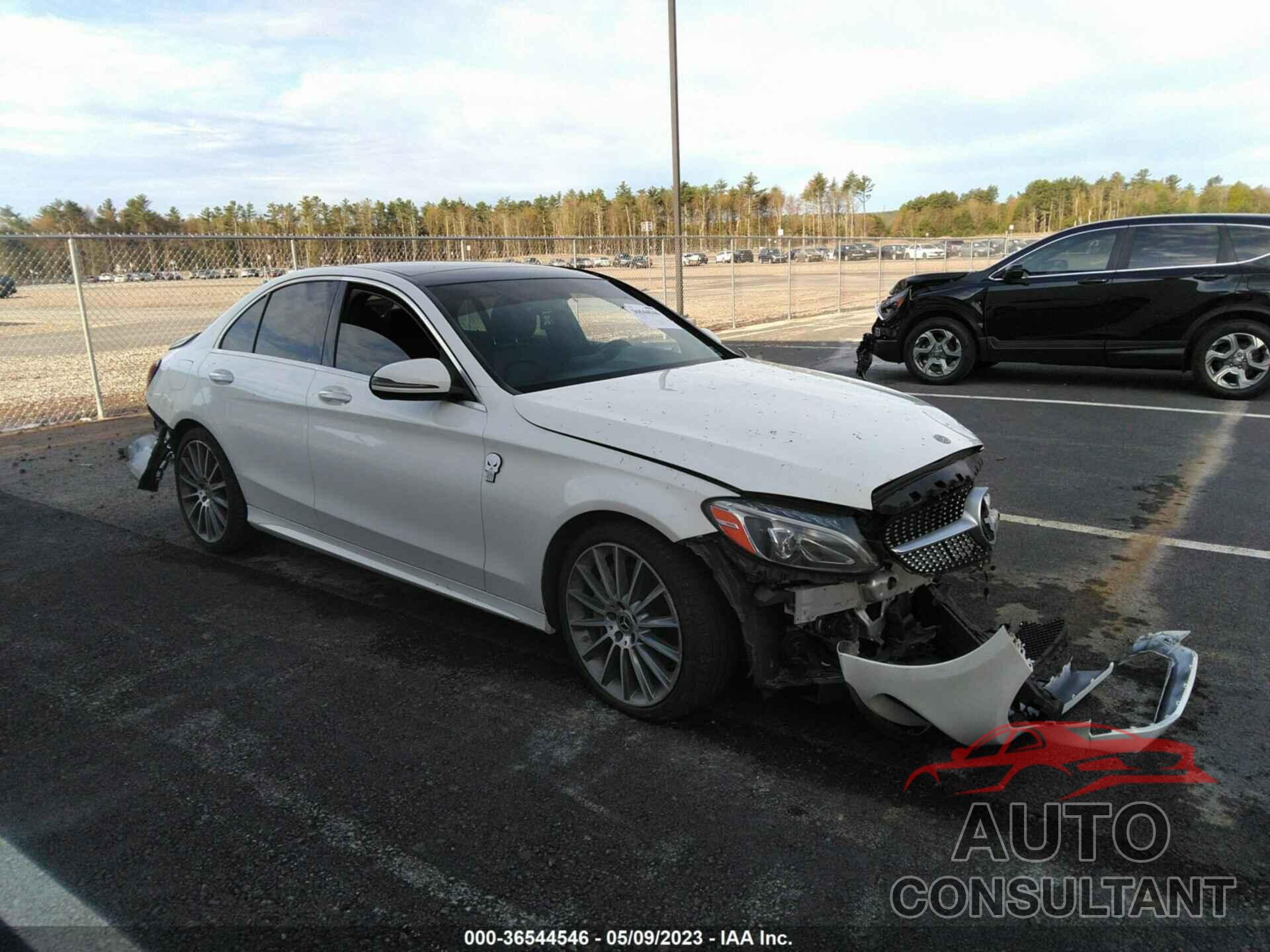 MERCEDES-BENZ C-CLASS 2018 - 55SWF4JB7JU276337