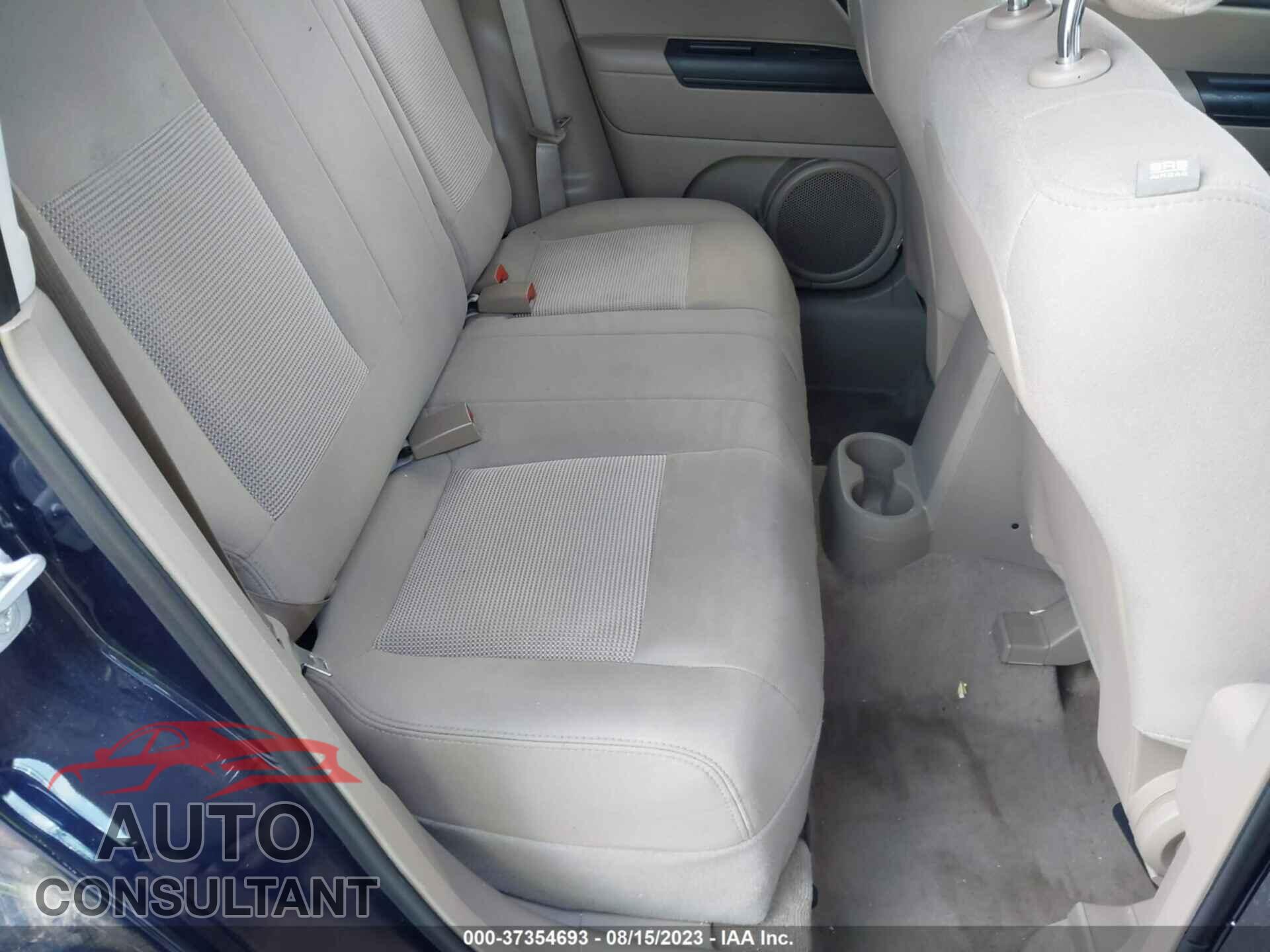 JEEP COMPASS 2015 - 1C4NJCBB2FD203489
