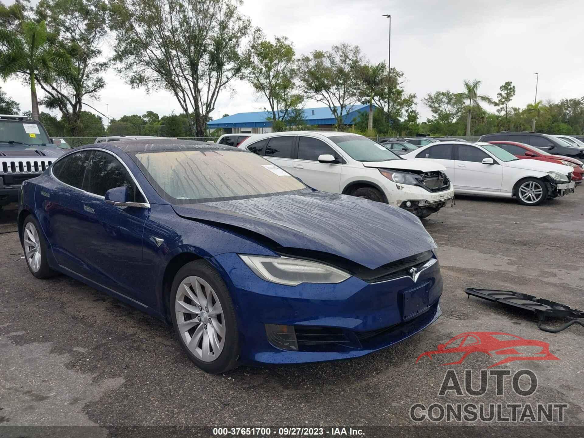 TESLA MODEL S 2017 - 5YJSA1E16HF192115