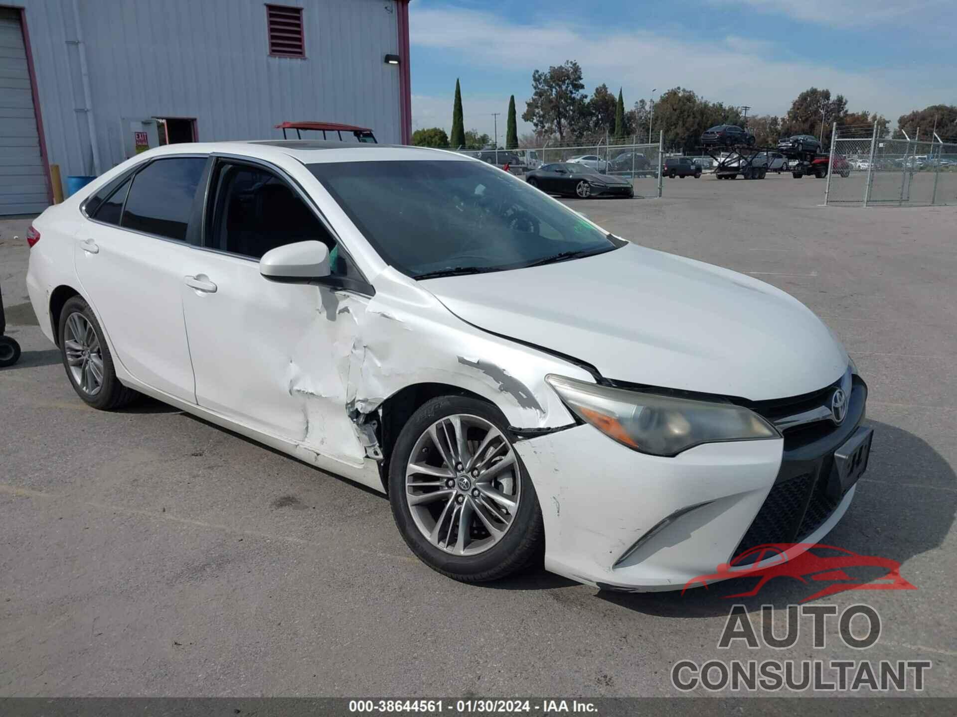 TOYOTA CAMRY 2016 - 4T1BF1FK0GU244591