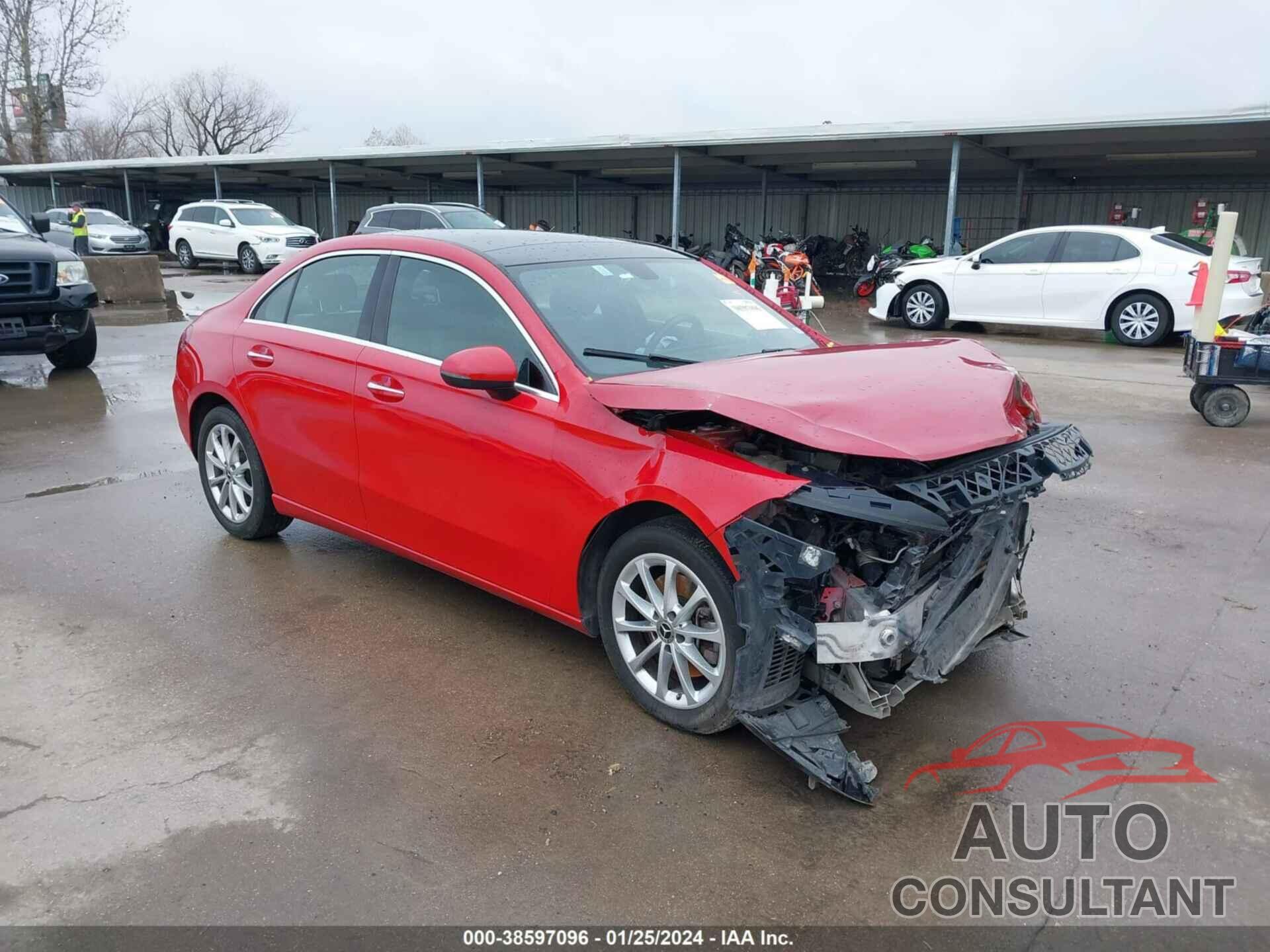 MERCEDES-BENZ A 220 2020 - WDD3G4EB0LW038054