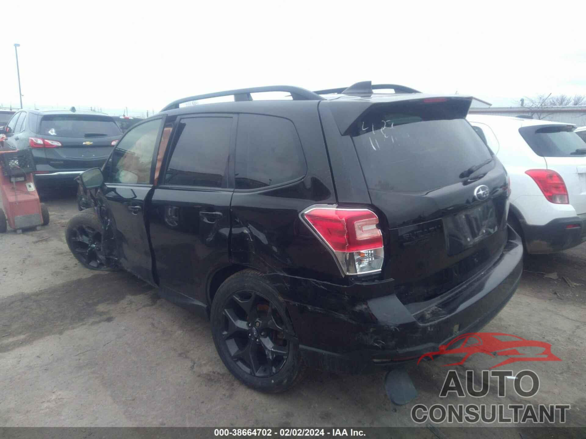 SUBARU FORESTER 2018 - JF2SJAGC0JH576316